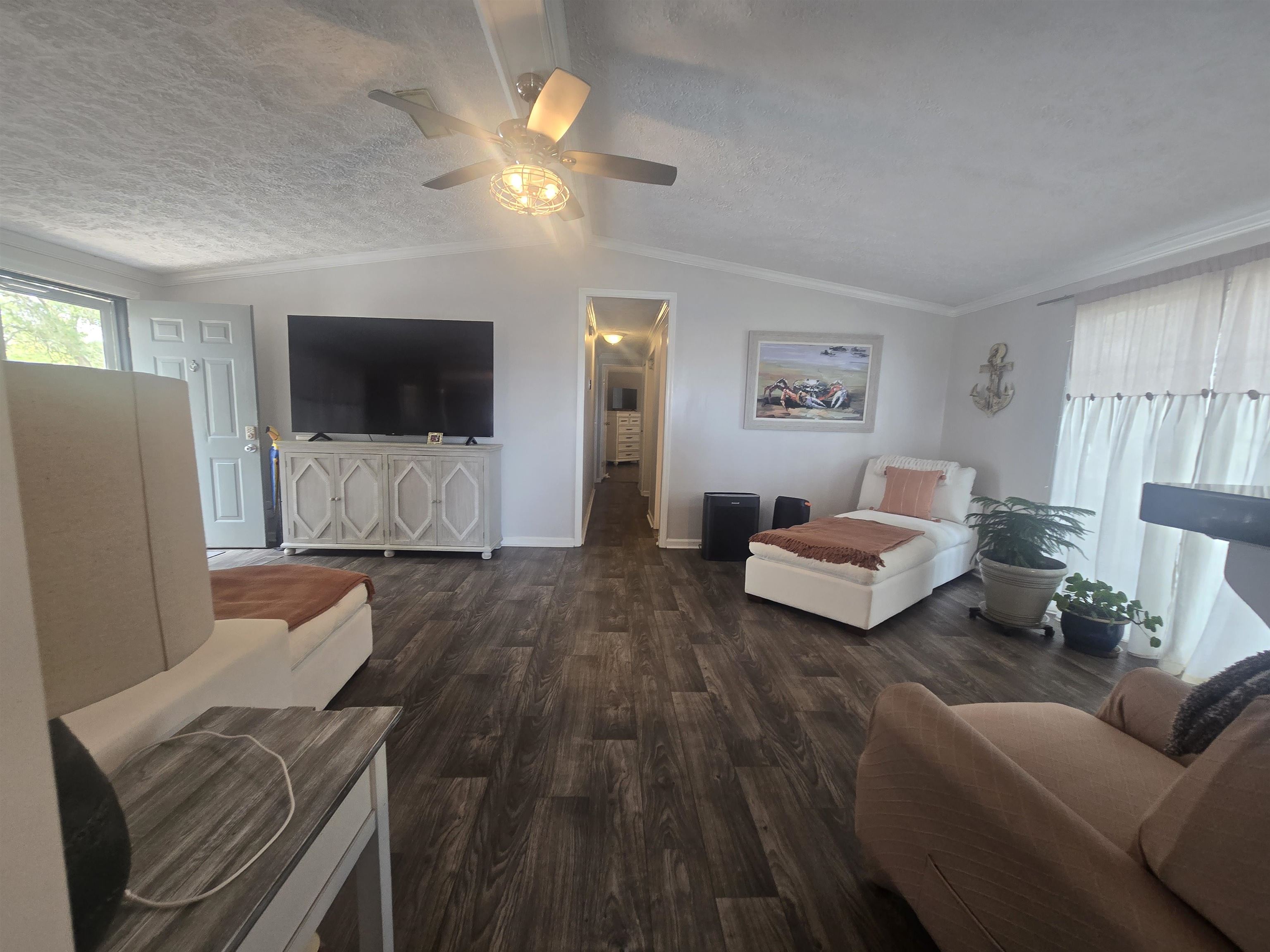 346 Ocean Breeze Dr. Property Photo 14