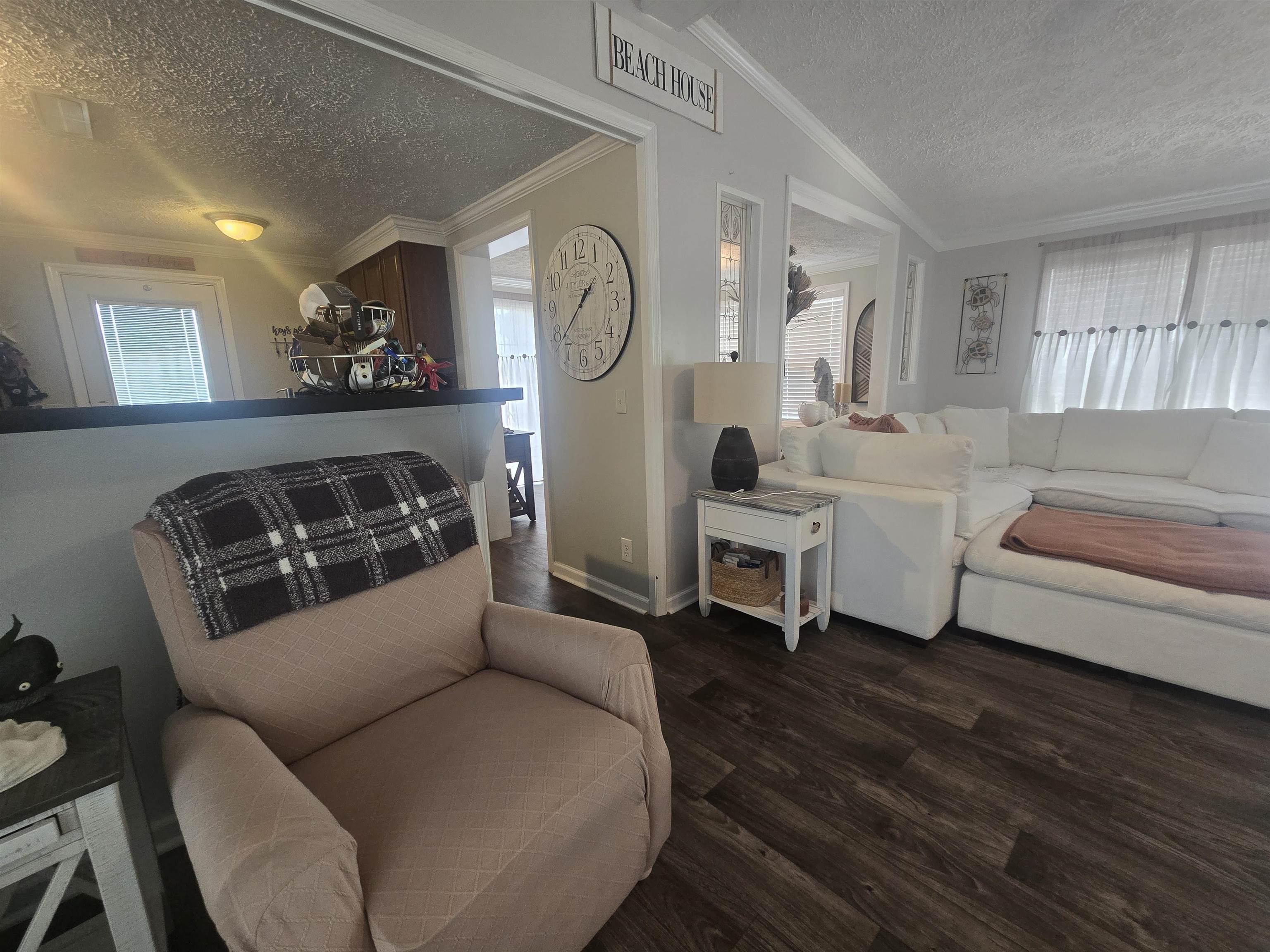 346 Ocean Breeze Dr. Property Photo 15