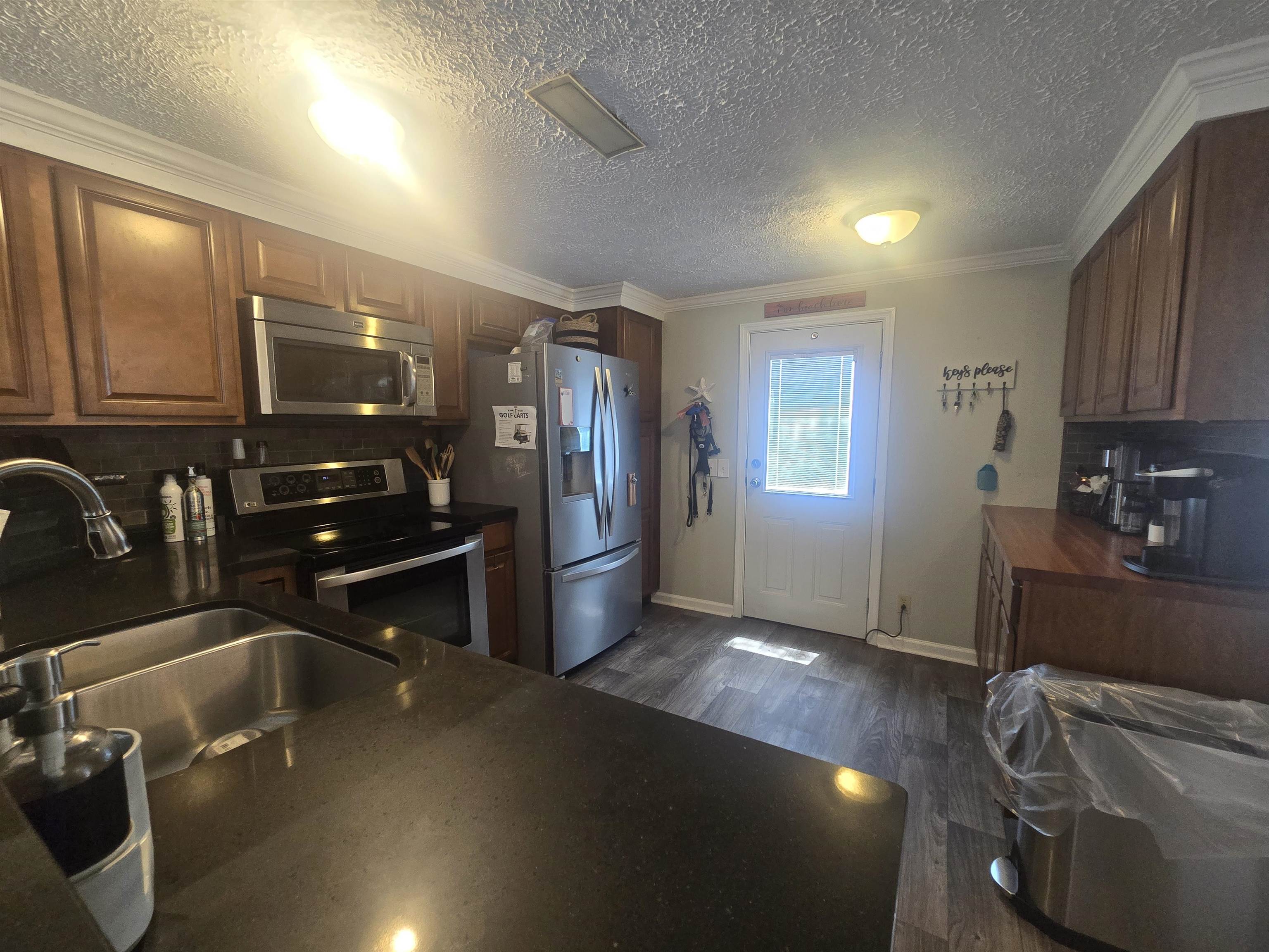 346 Ocean Breeze Dr. Property Photo 16
