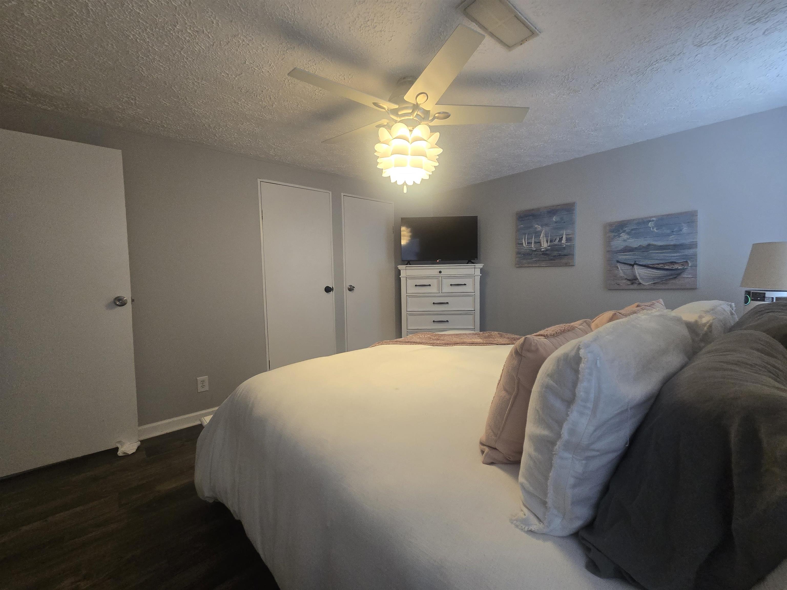 346 Ocean Breeze Dr. Property Photo 25
