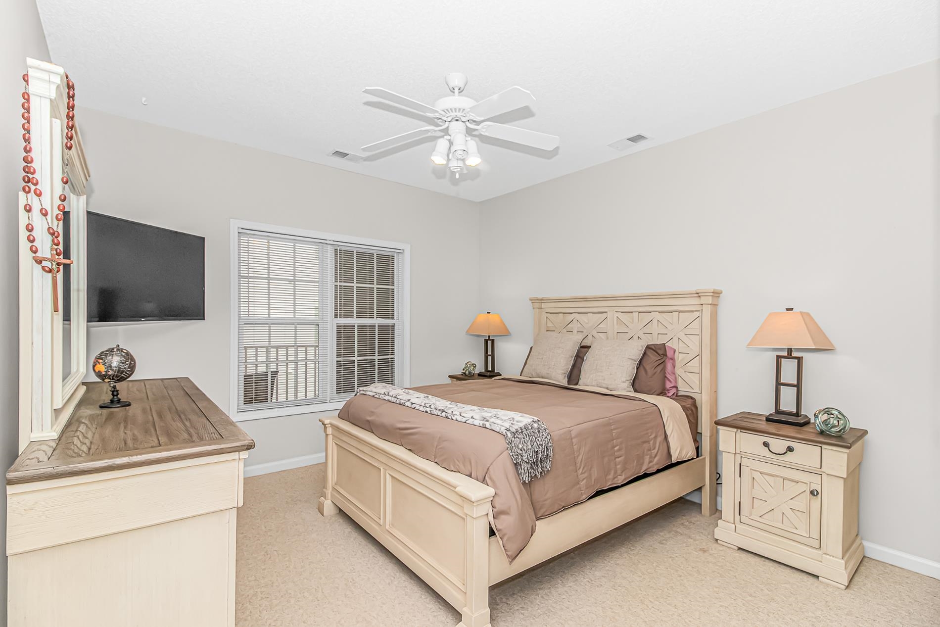 5888 Longwood Dr. Property Photo 15