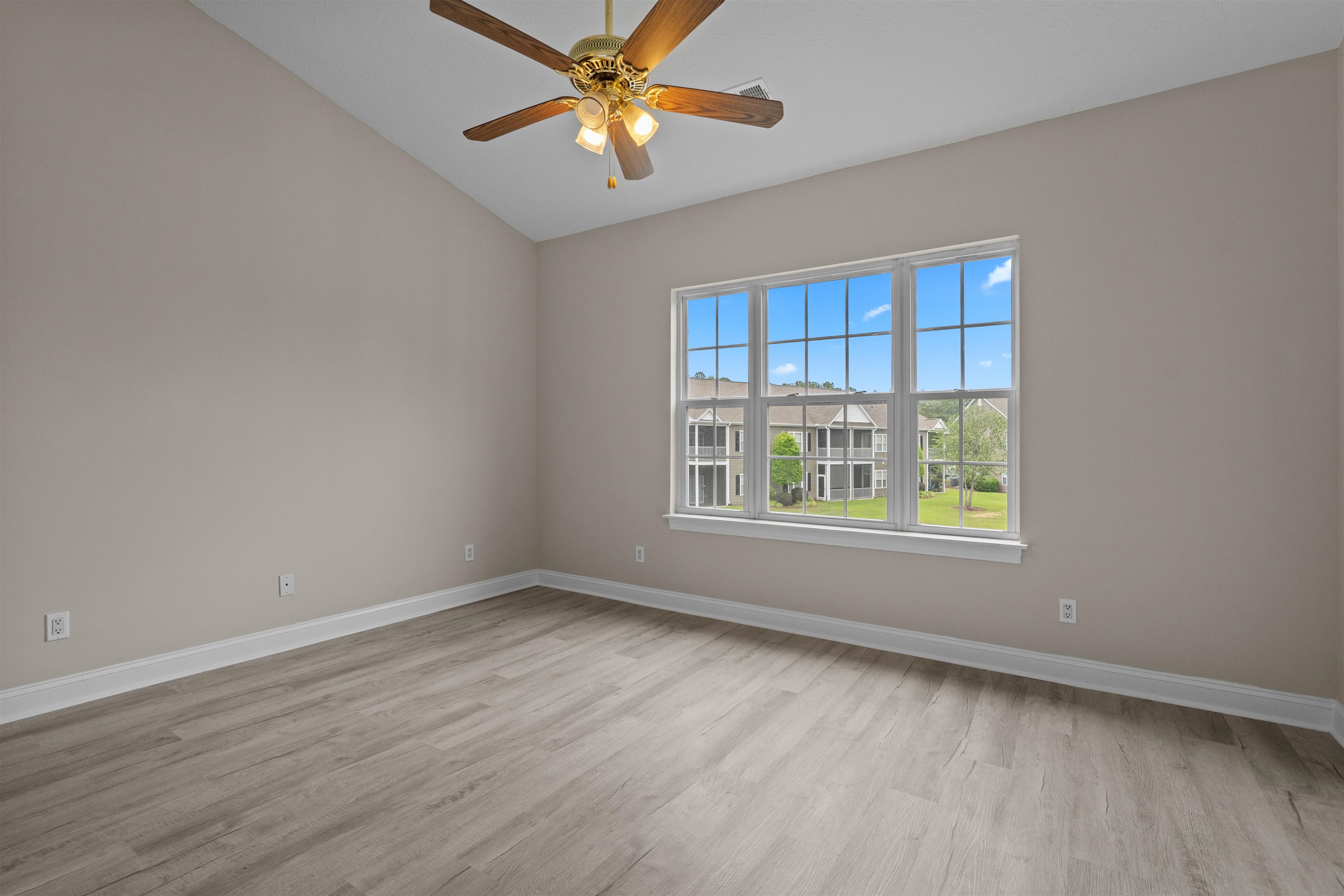 1121 Peace Pipe Pl. Property Photo 17
