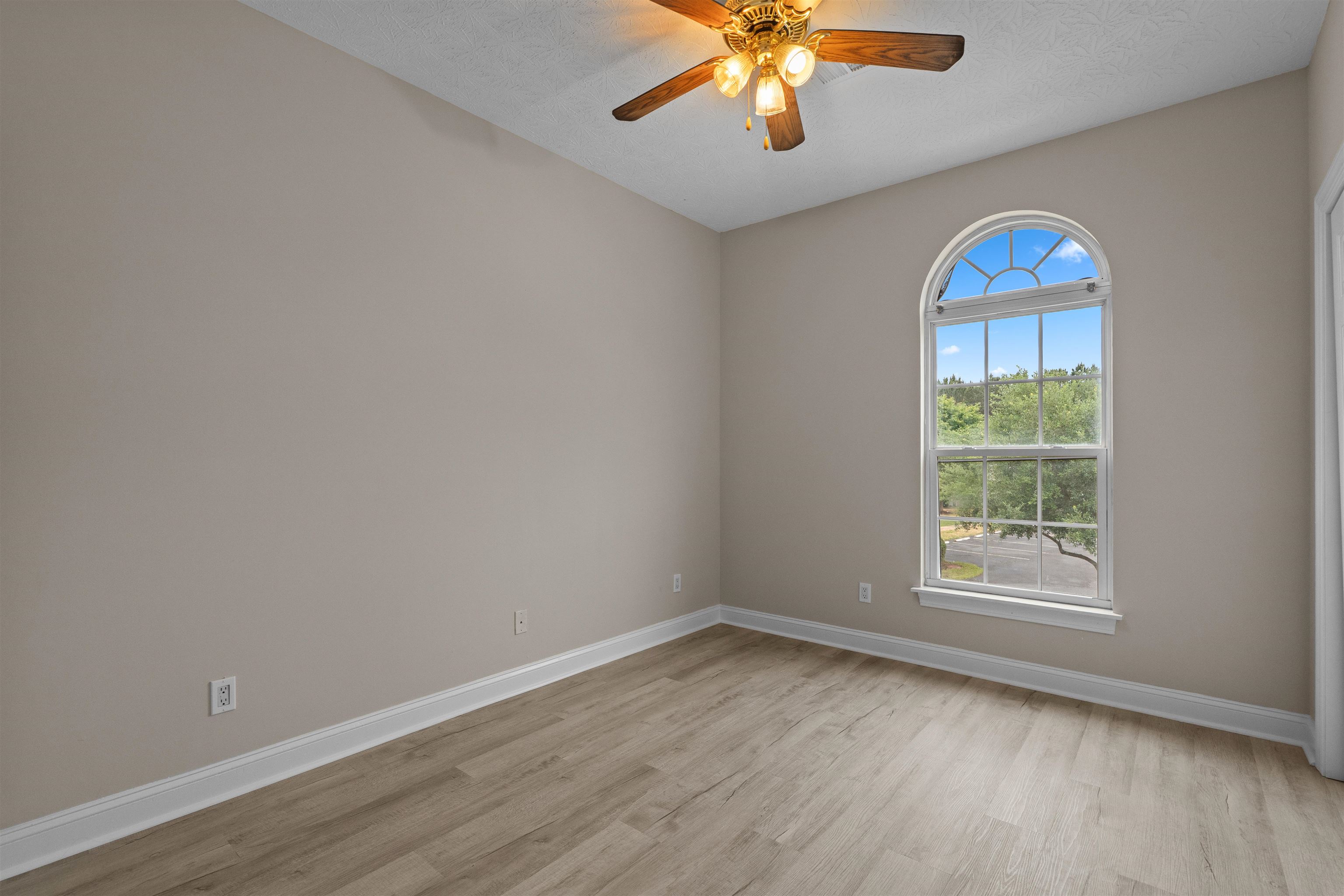 1121 Peace Pipe Pl. Property Photo 24