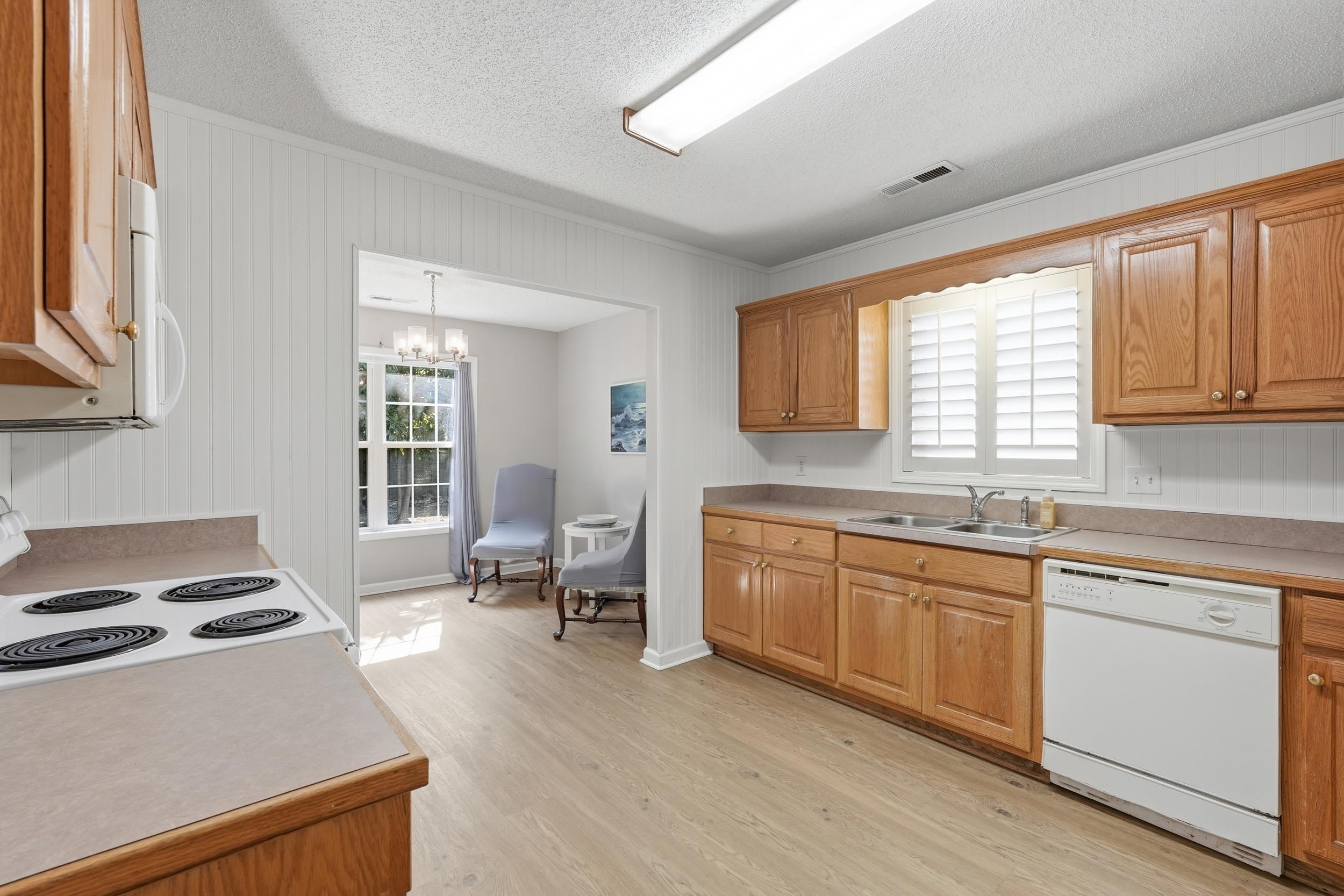 526 Waverly Loop Property Photo 7