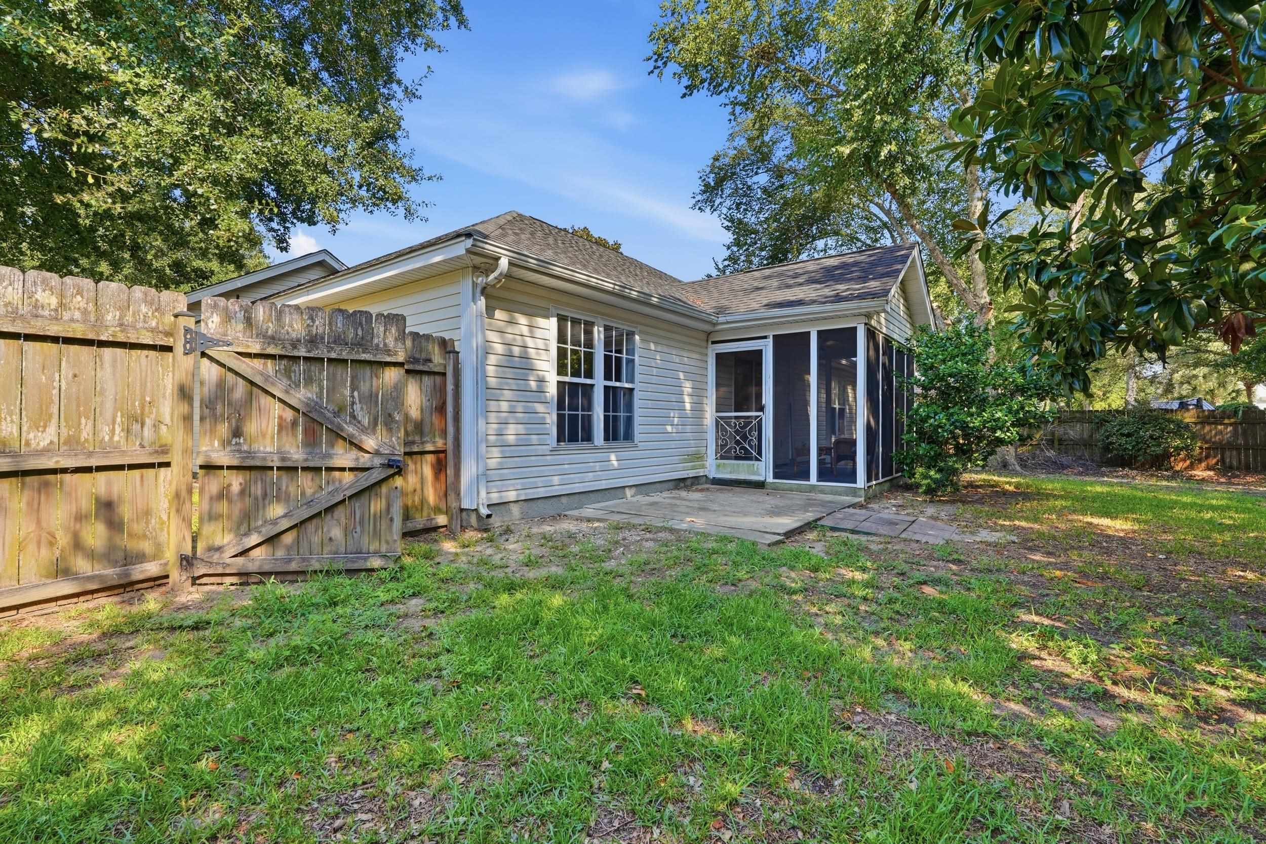 526 Waverly Loop Property Photo 20
