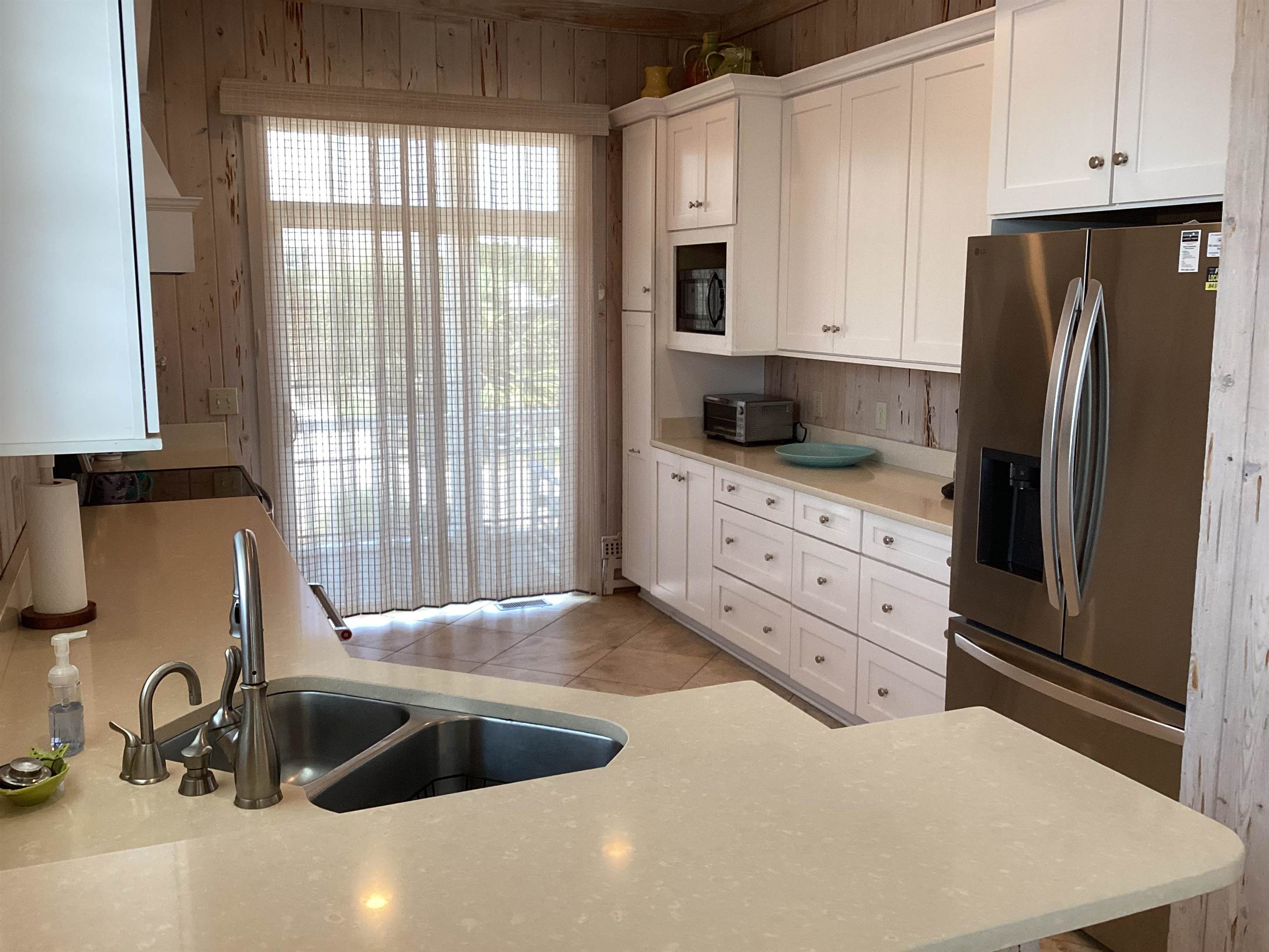 431 Norris Dr. Property Photo 6