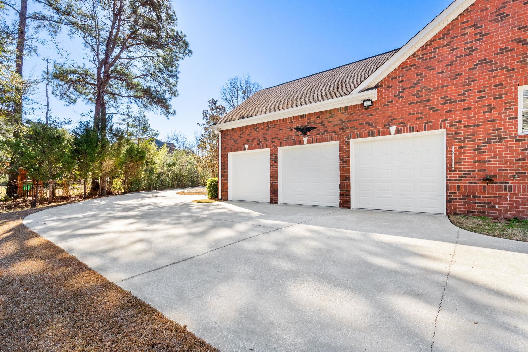 248 Long Ridge Dr. Property Photo 32