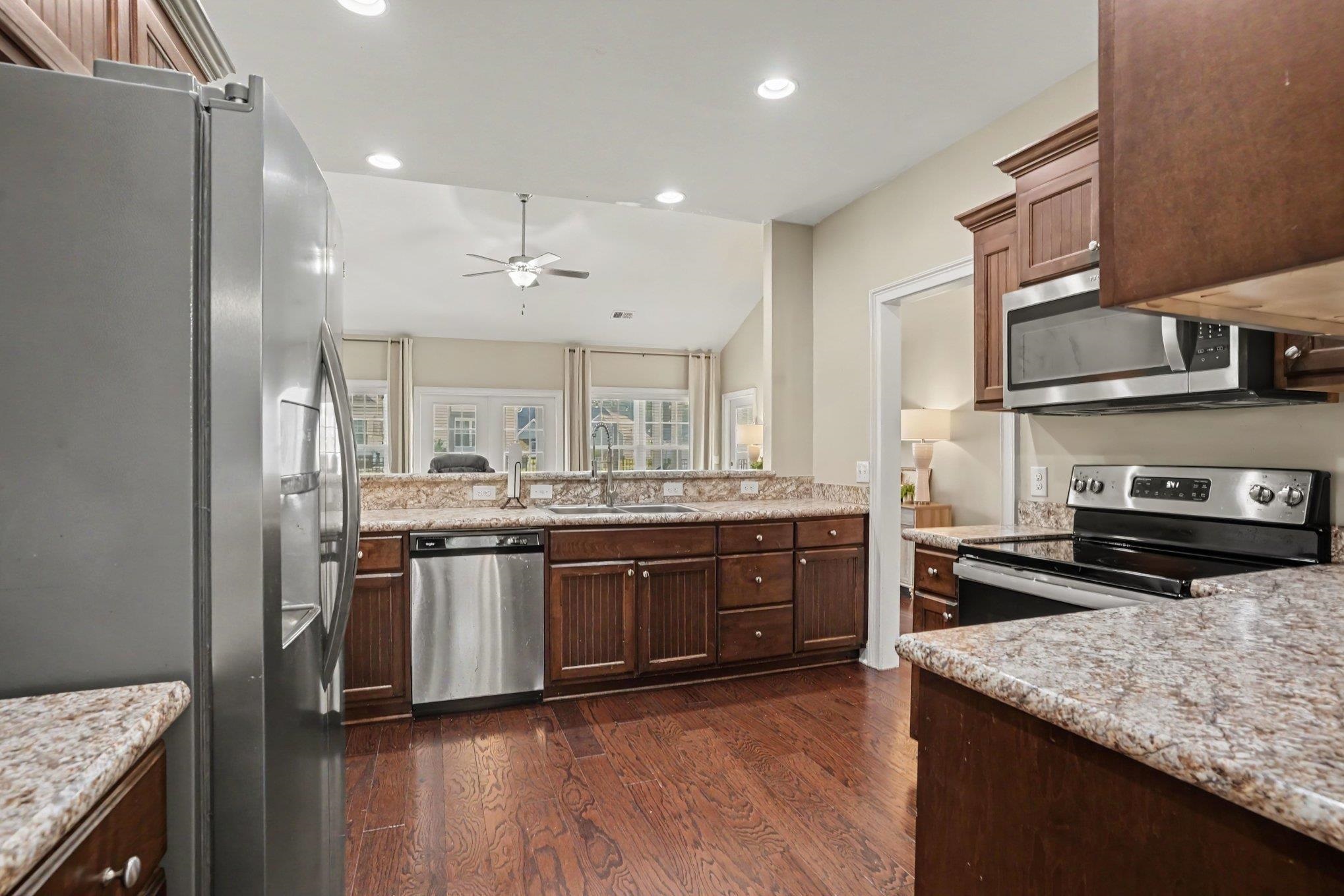 4025 Ridgewood Dr. Property Photo 13