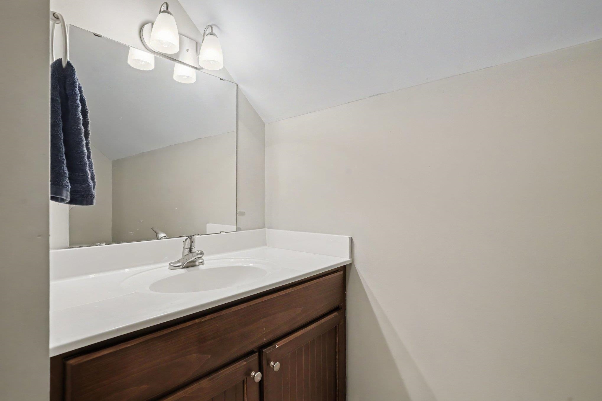 4025 Ridgewood Dr. Property Photo 14