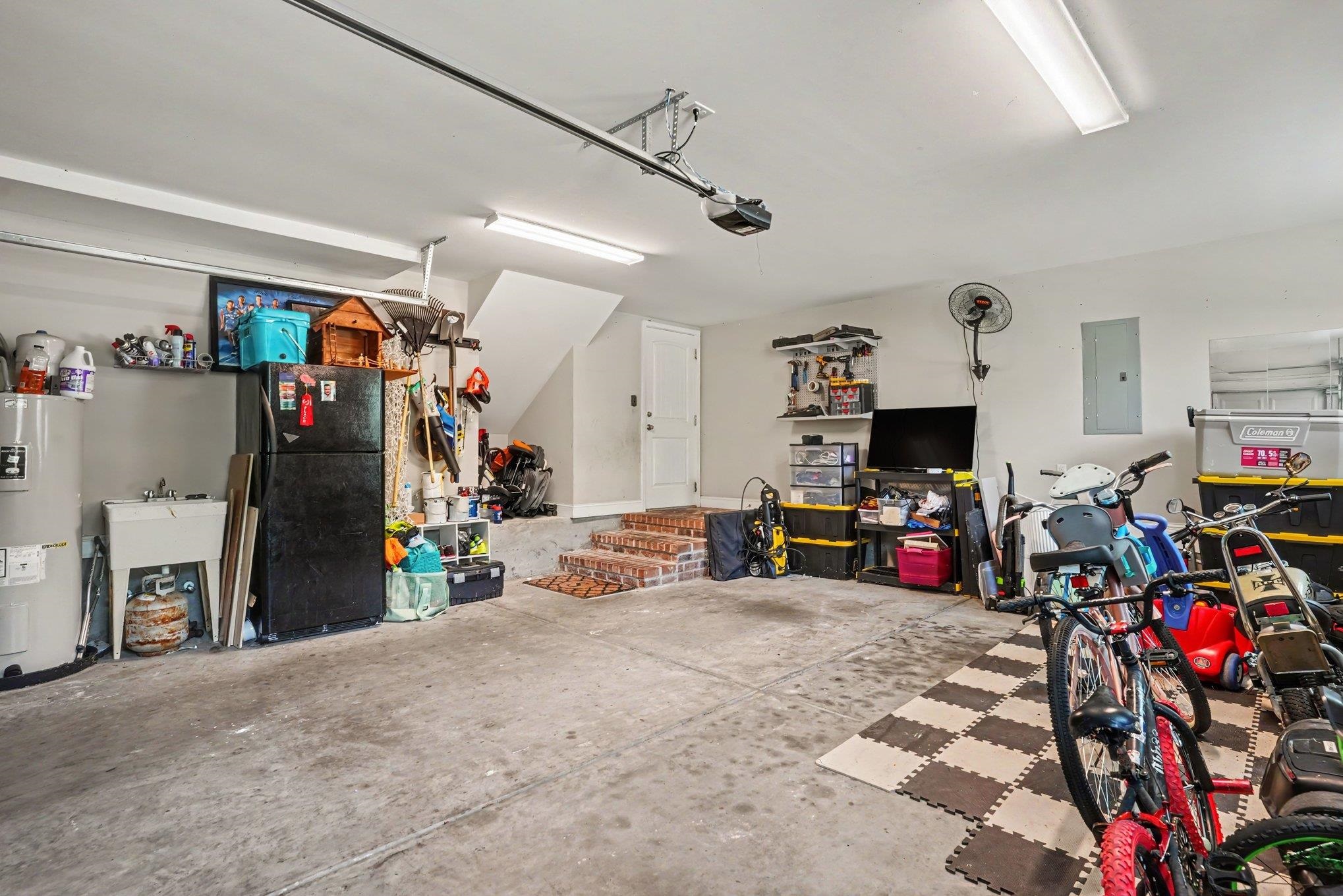 4025 Ridgewood Dr. Property Photo 28