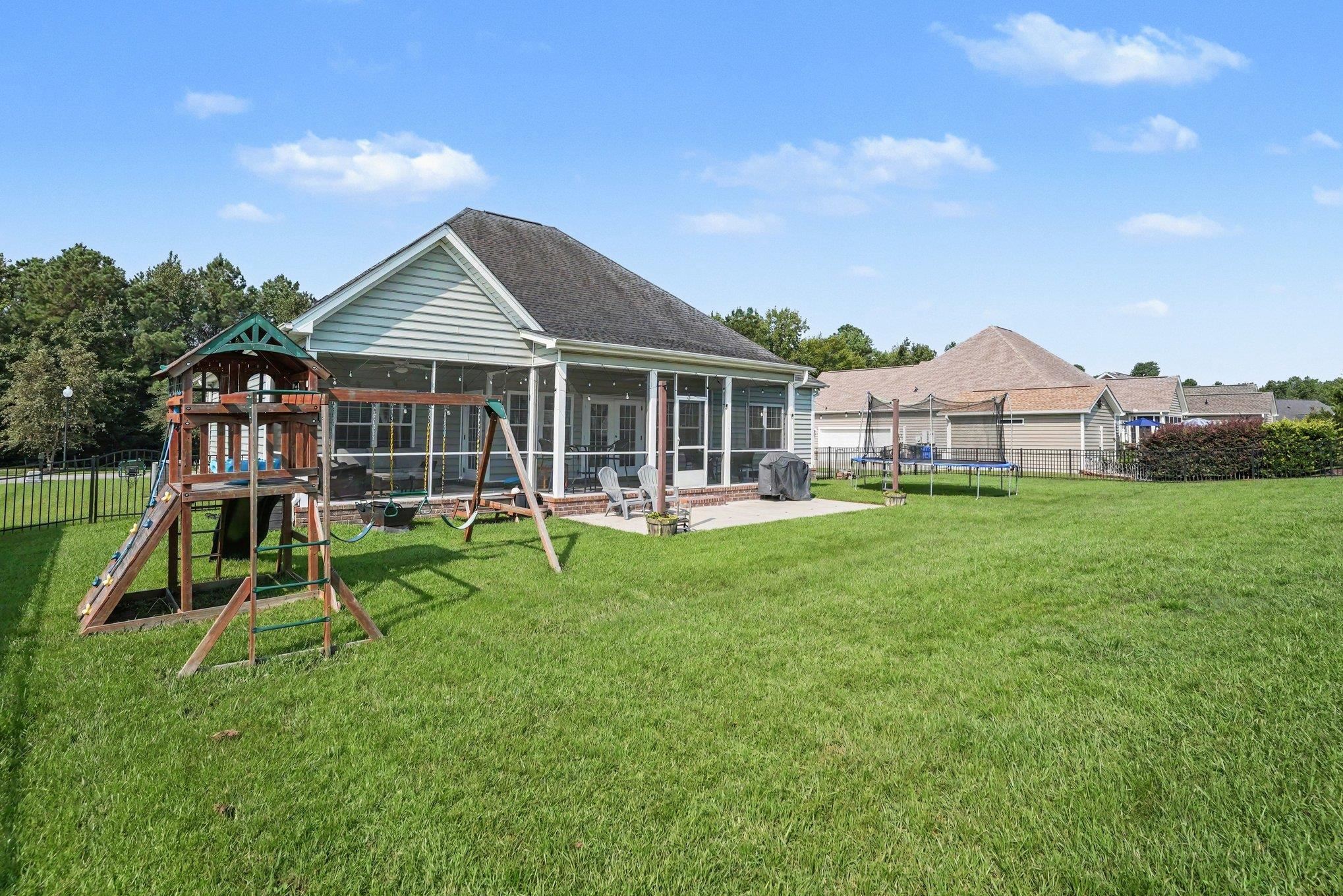 4025 Ridgewood Dr. Property Photo 34