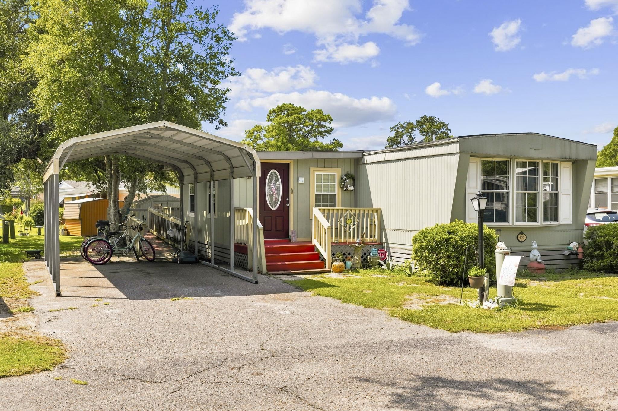 155 Ridgeway Loop Property Photo 4