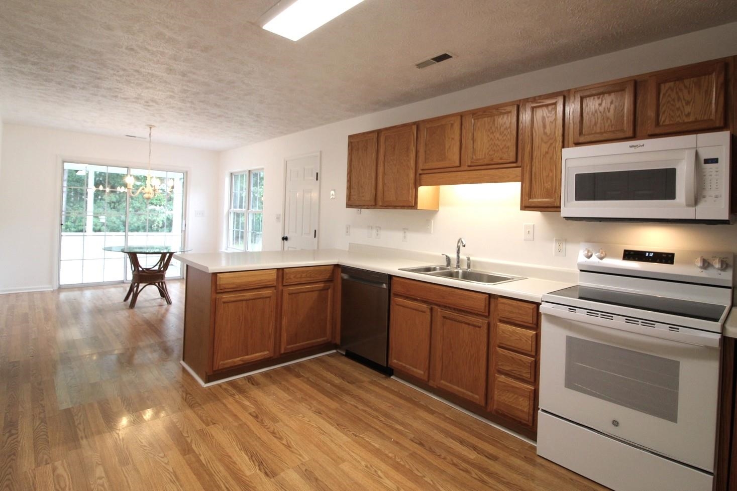 1280 Pollen Loop Property Photo 6