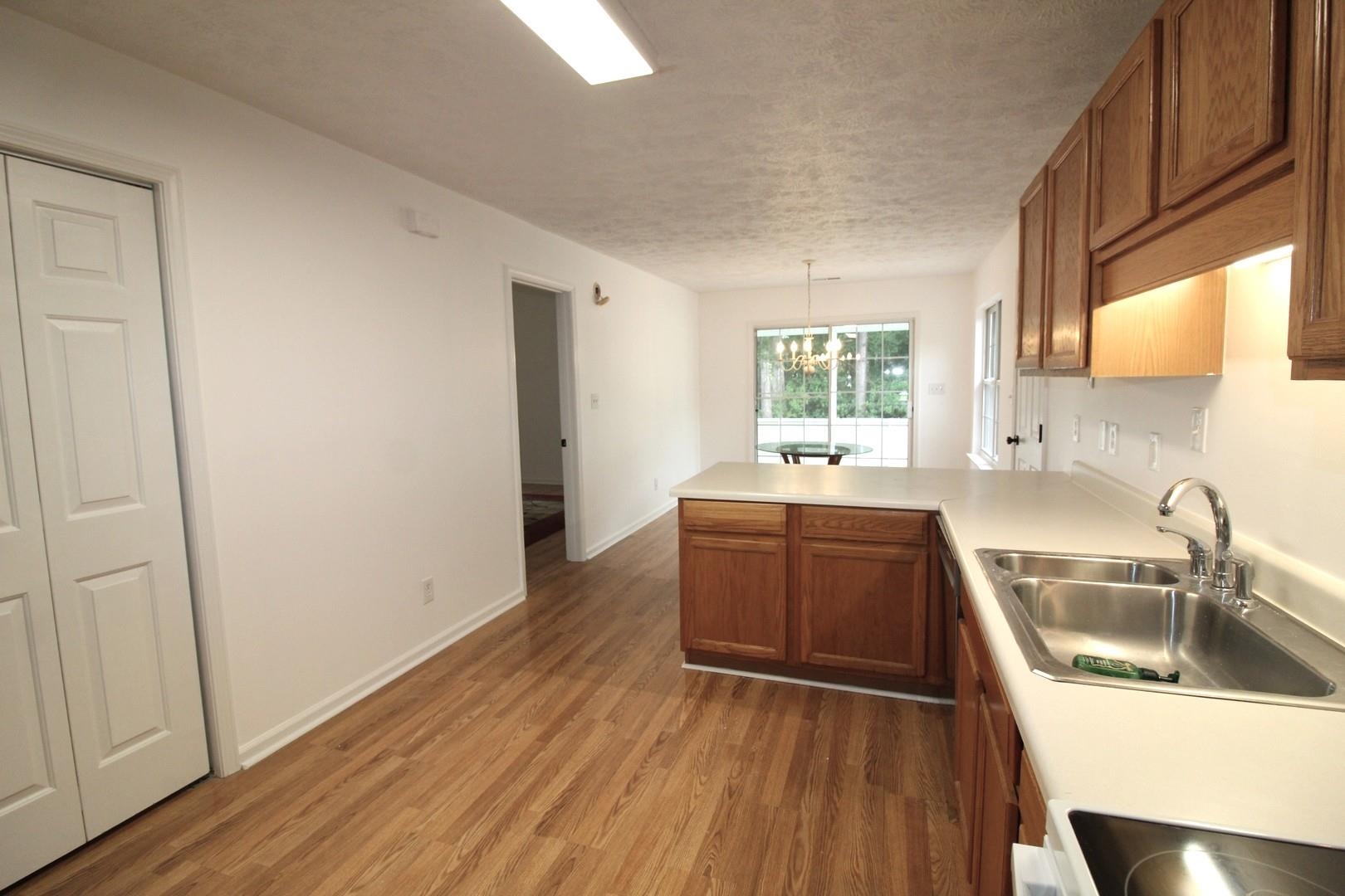 1280 Pollen Loop Property Photo 9