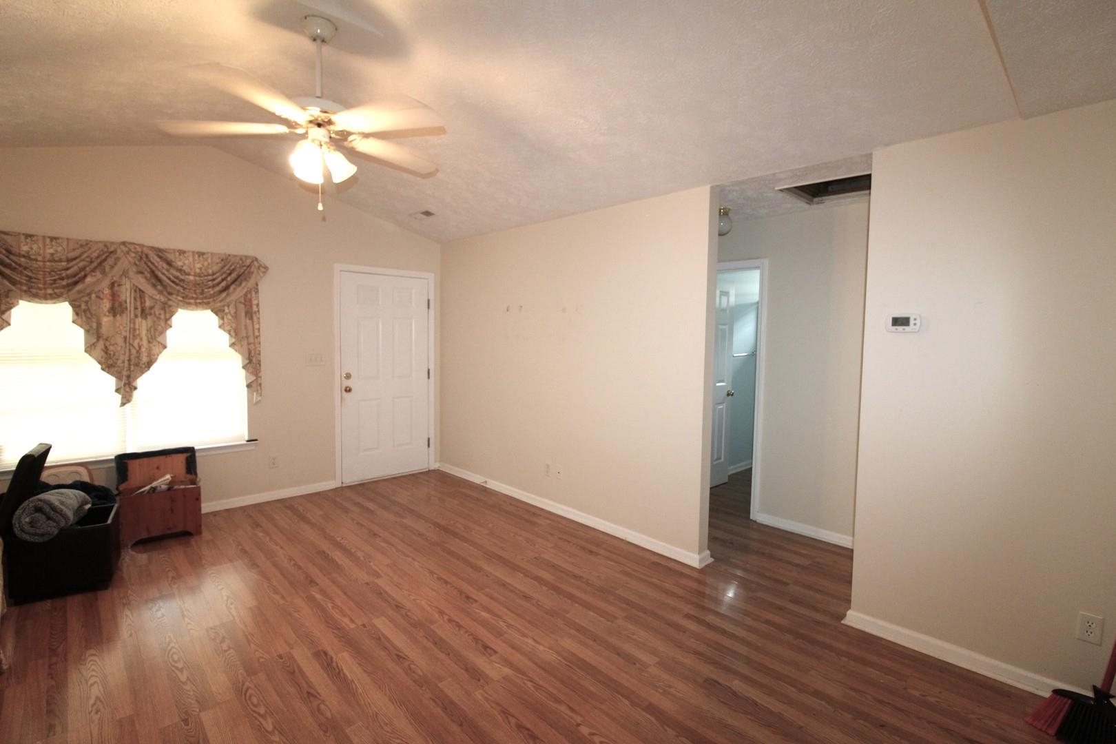 1280 Pollen Loop Property Photo 15