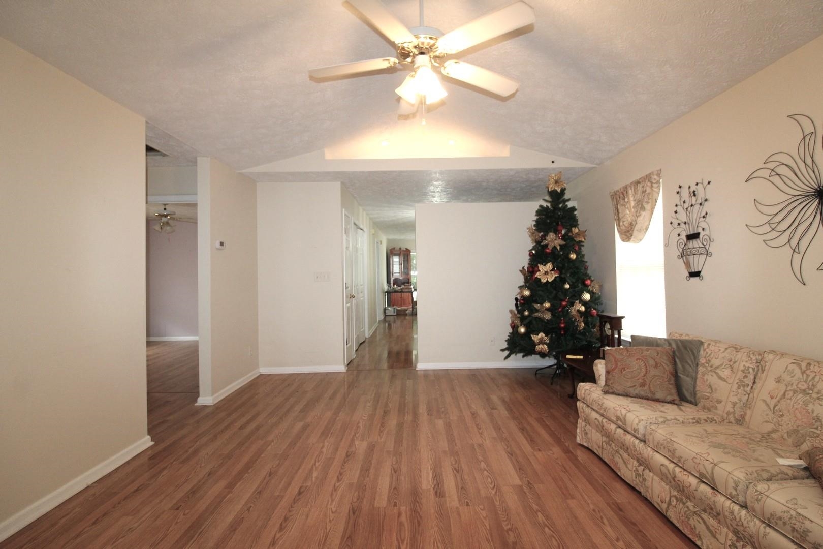 1280 Pollen Loop Property Photo 16