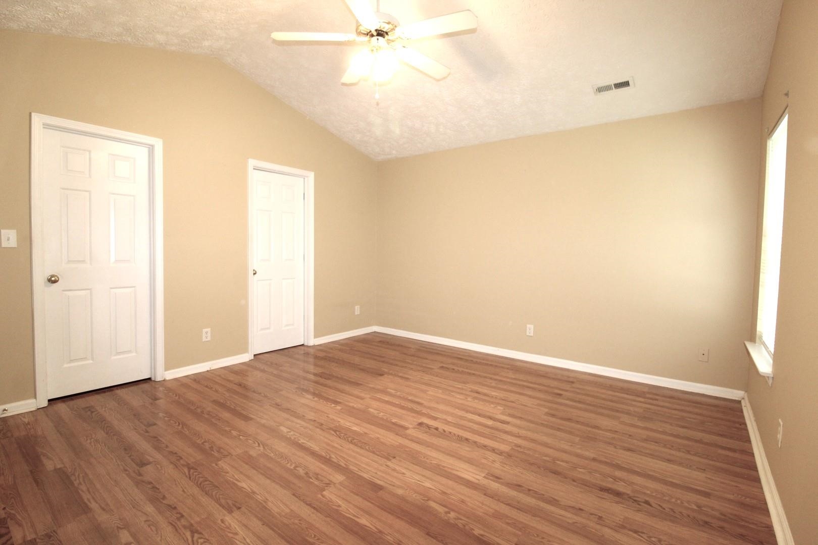 1280 Pollen Loop Property Photo 24