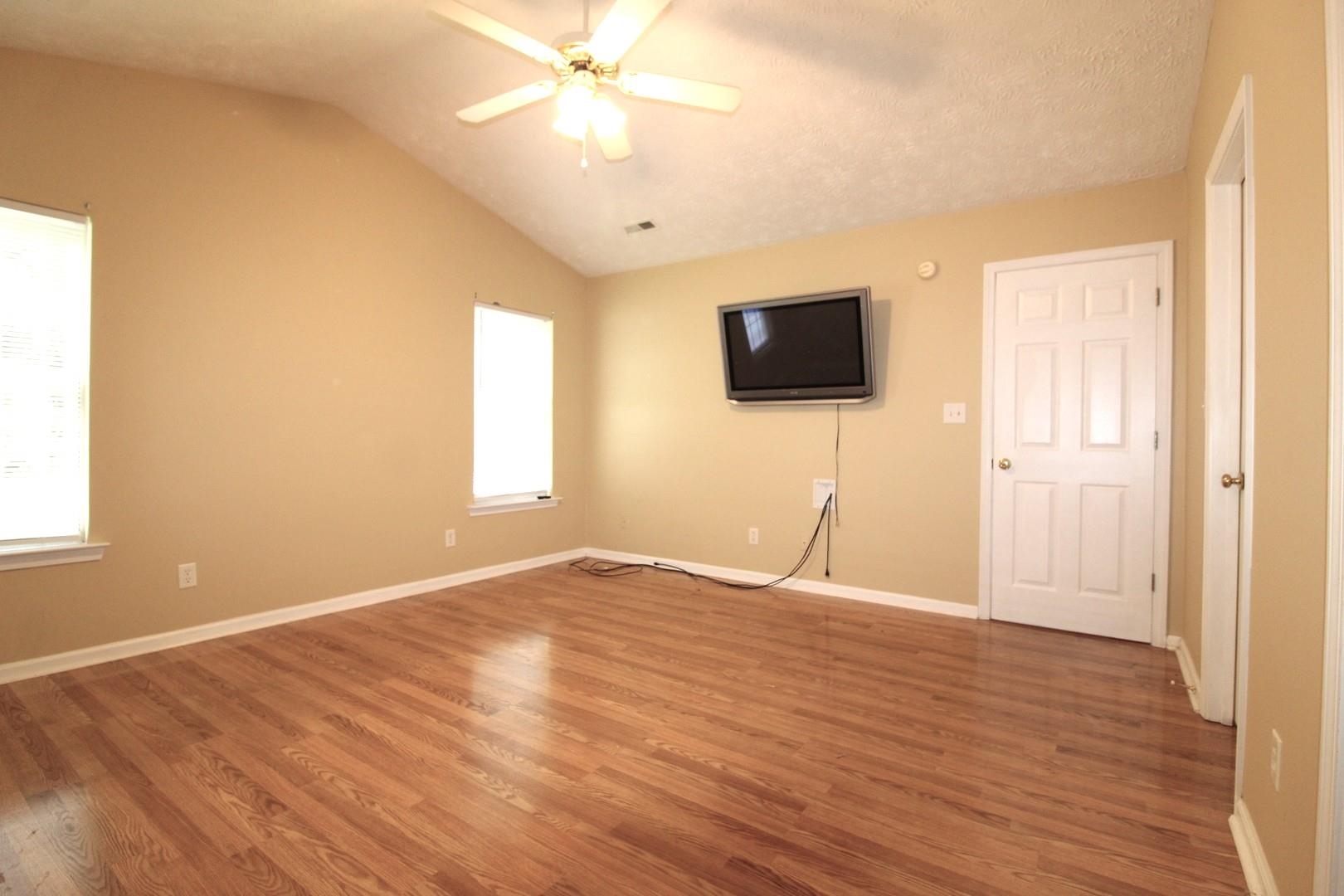 1280 Pollen Loop Property Photo 27
