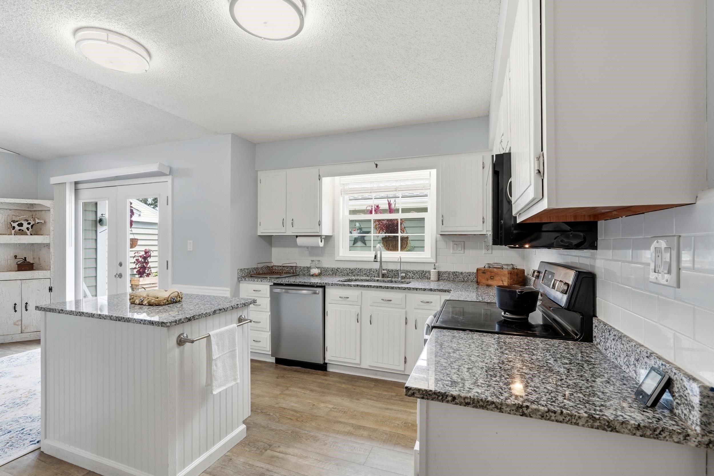205 Birkdale Ln. Property Photo 5