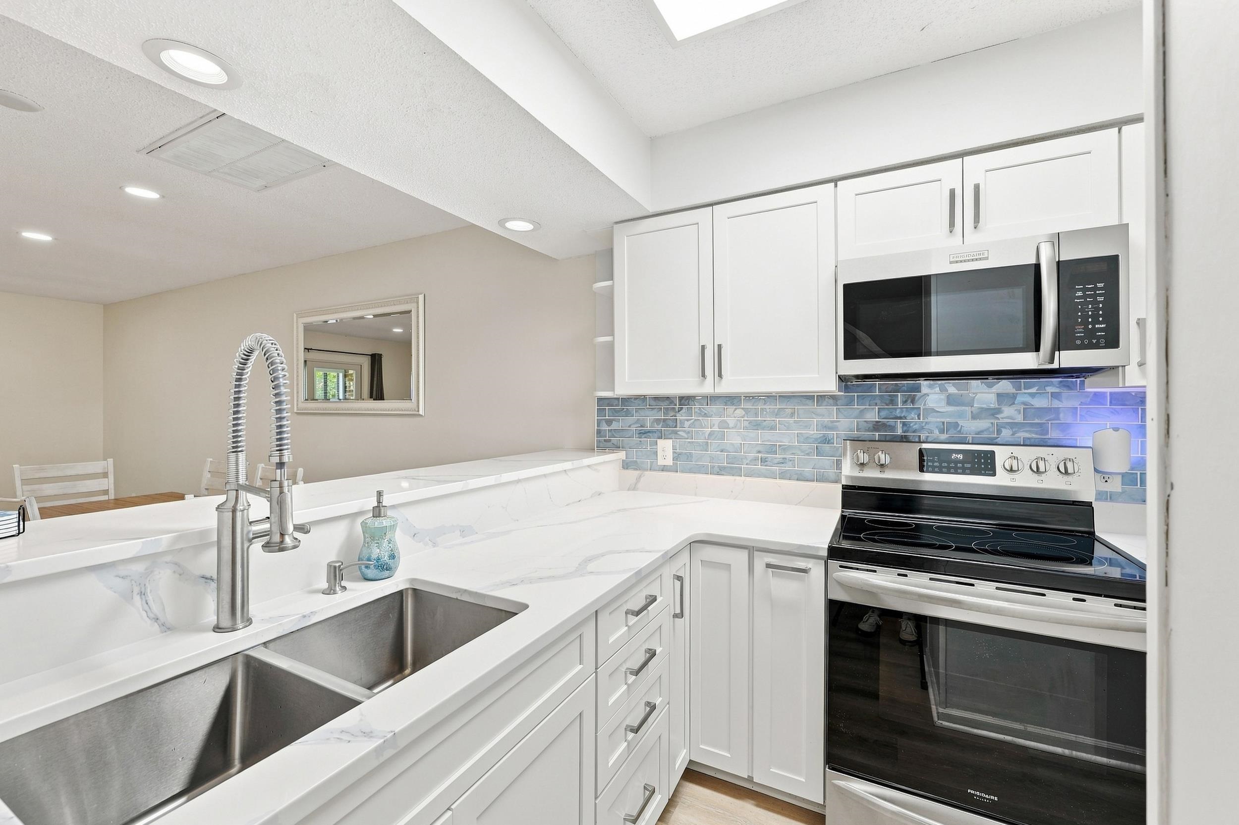 1810 Fairway Ridge Dr. Property Photo 8