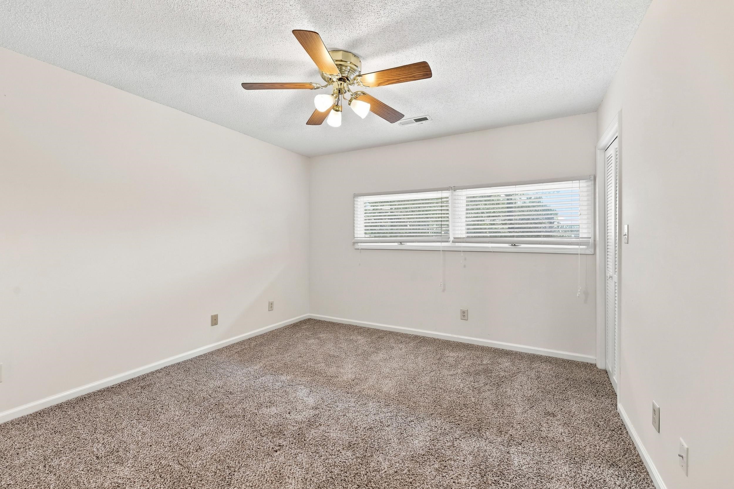 1810 Fairway Ridge Dr. Property Photo 20