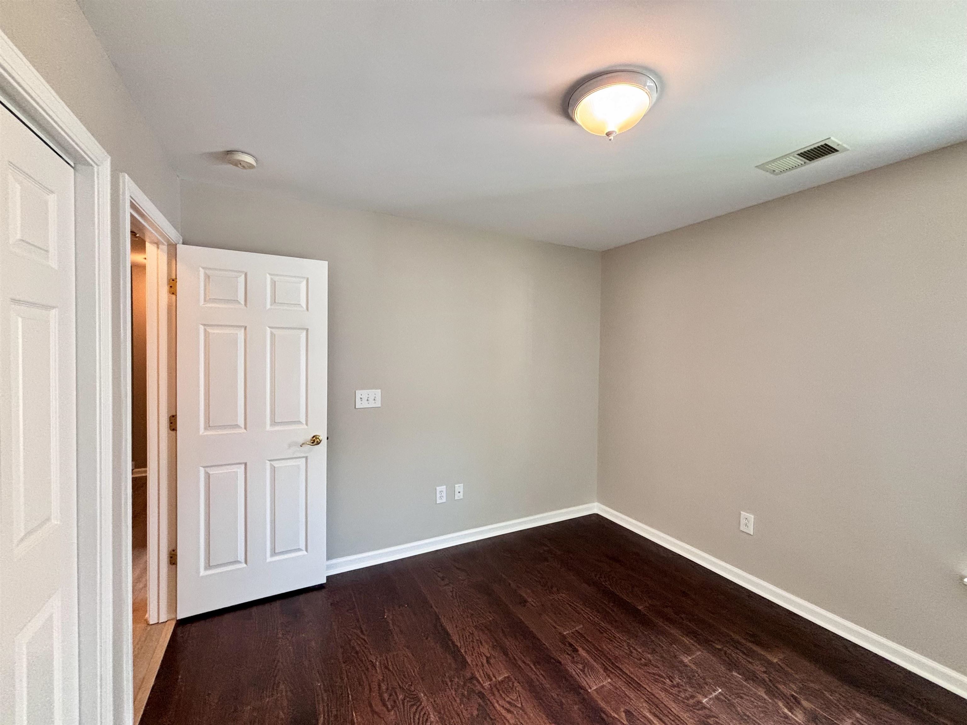 605 Needlerush Ct. Property Photo 58
