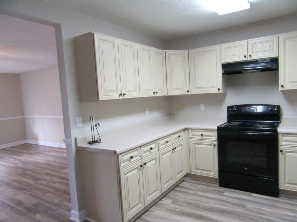 1324 Waterway Dr. Property Photo 5
