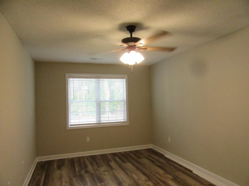1324 Waterway Dr. Property Photo 11