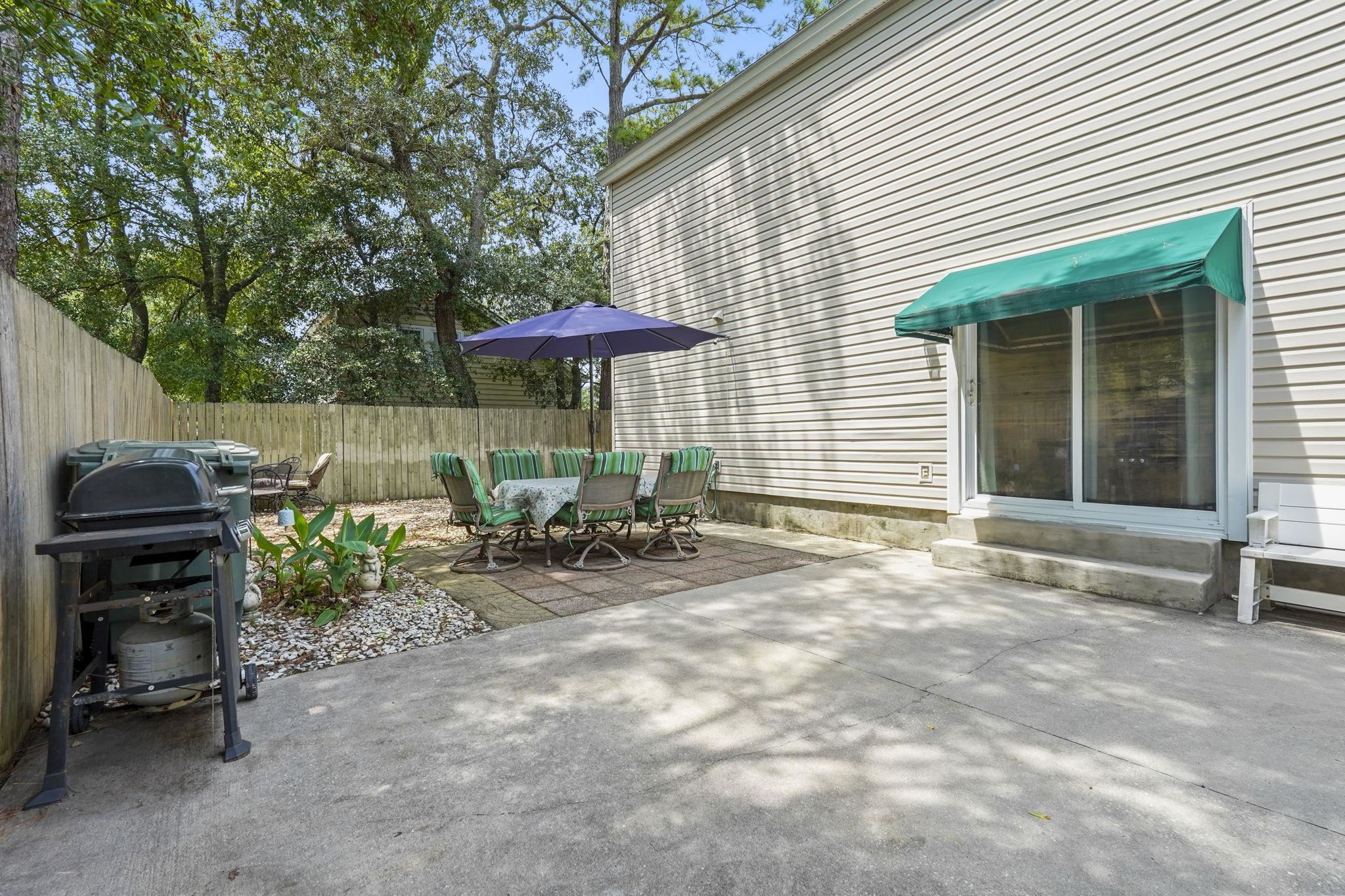 1807 Hillside Dr. S Property Photo 30