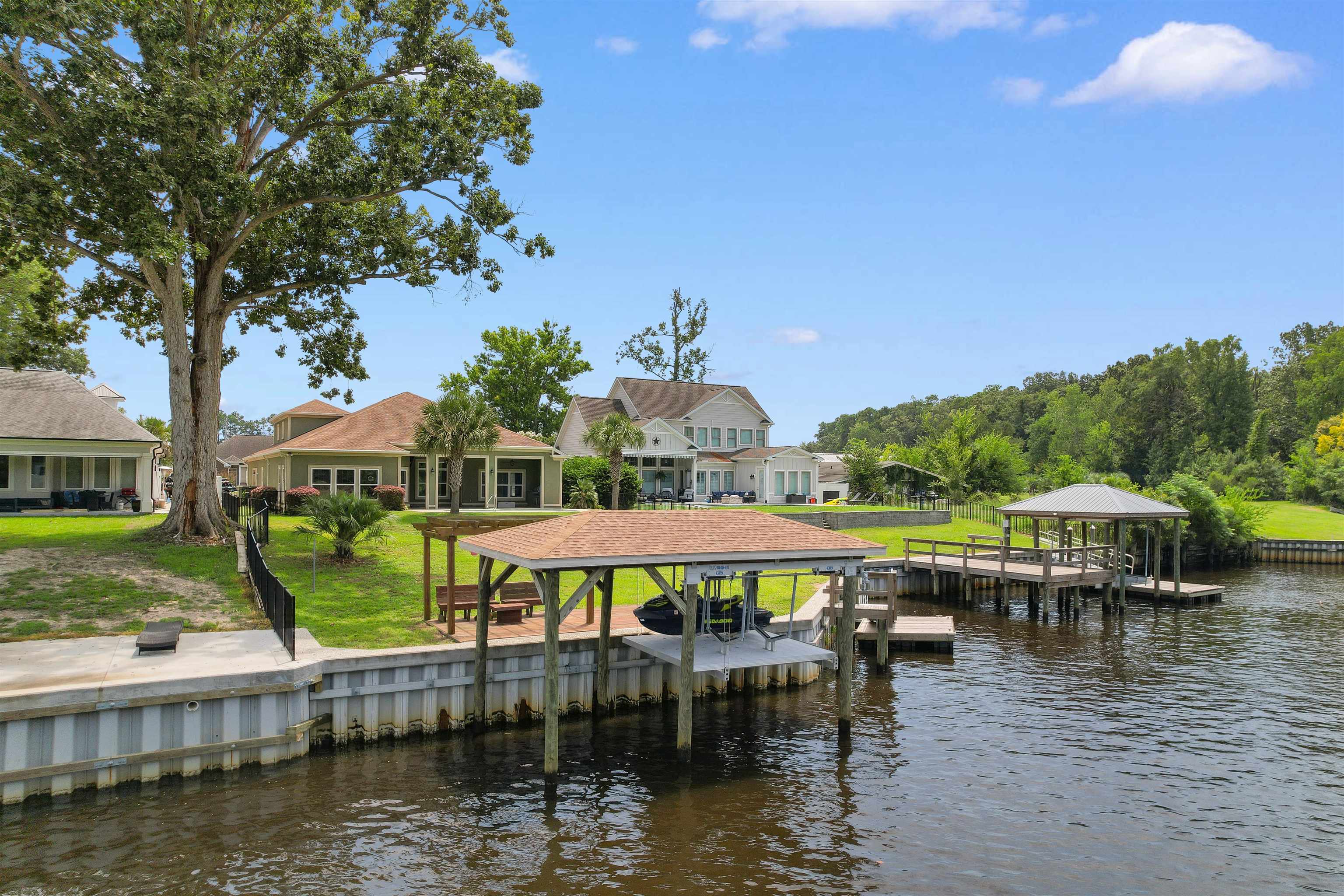 352 Waterside Dr. Property Photo 5