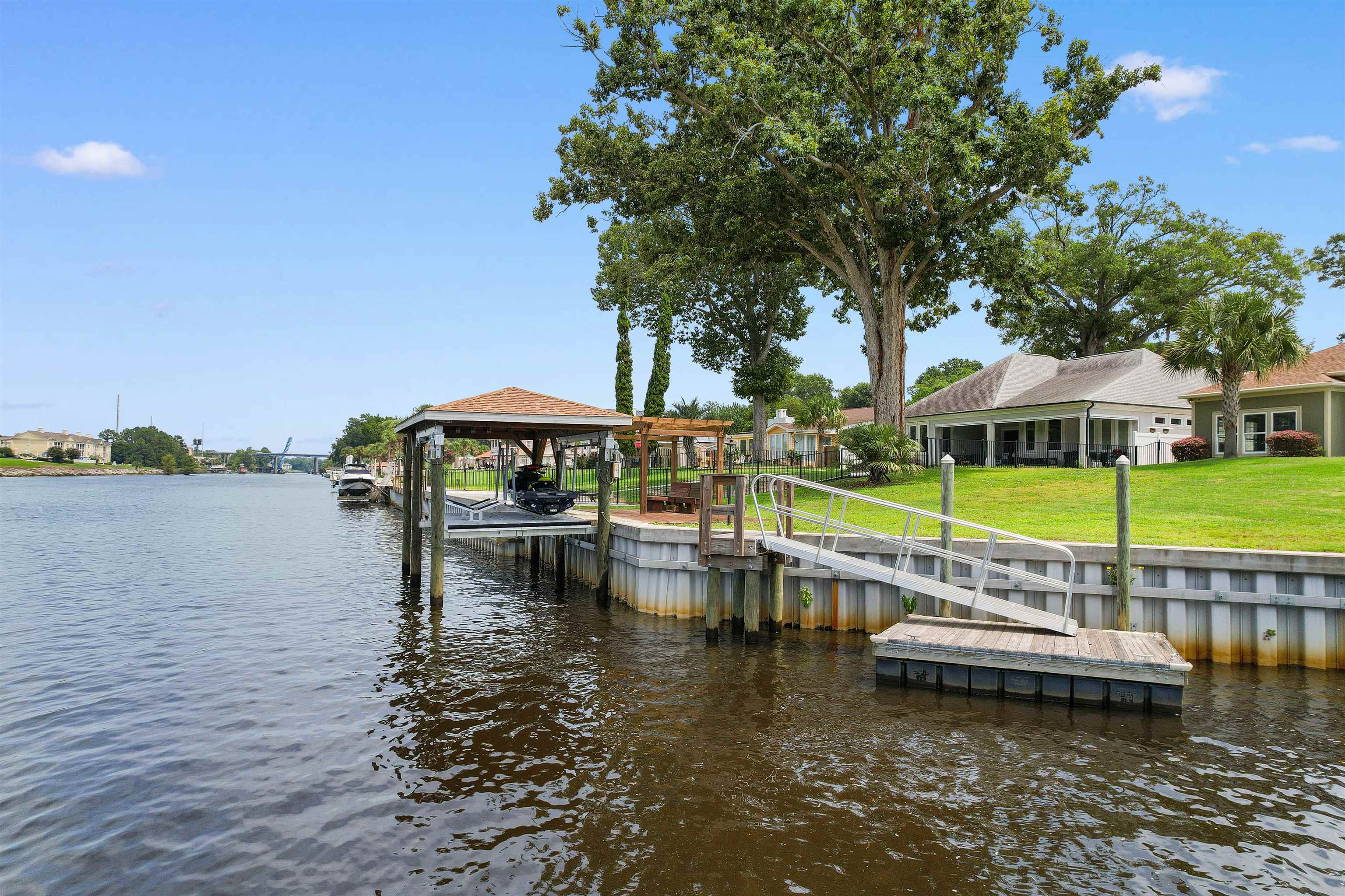 352 Waterside Dr. Property Photo 6
