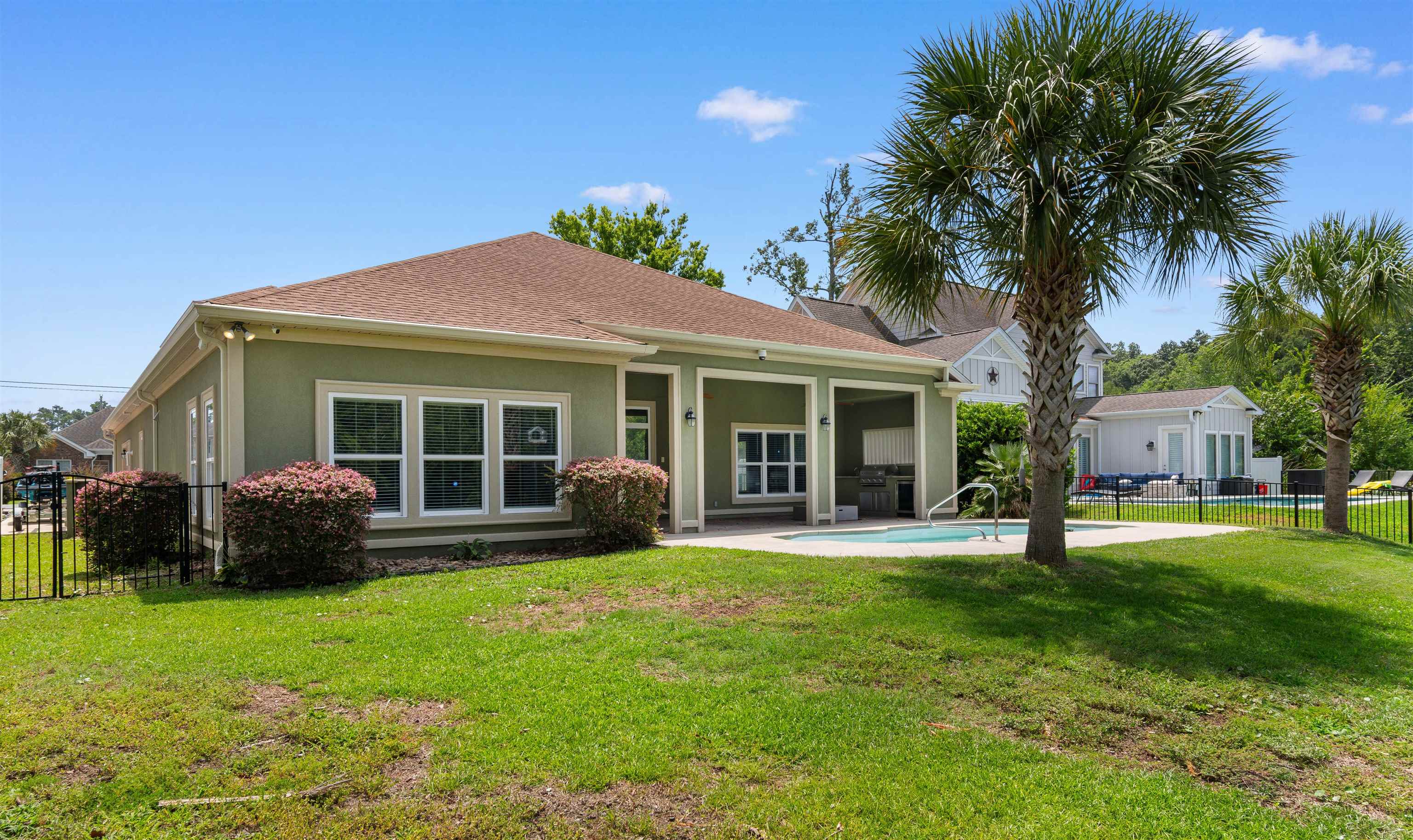 352 Waterside Dr. Property Photo 49