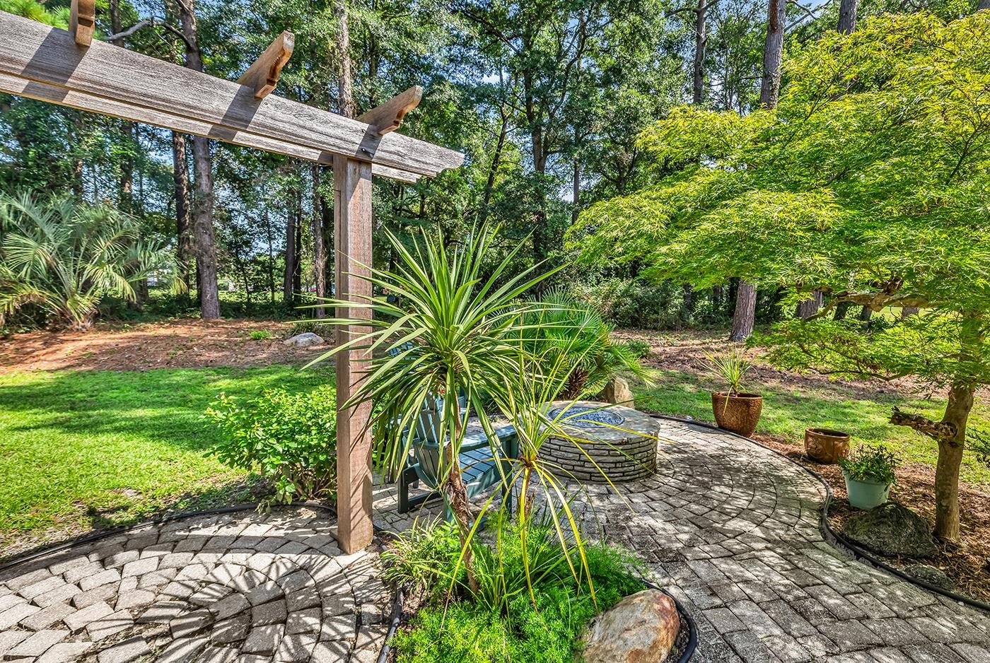 4568 Firethorne Dr. Property Photo 25