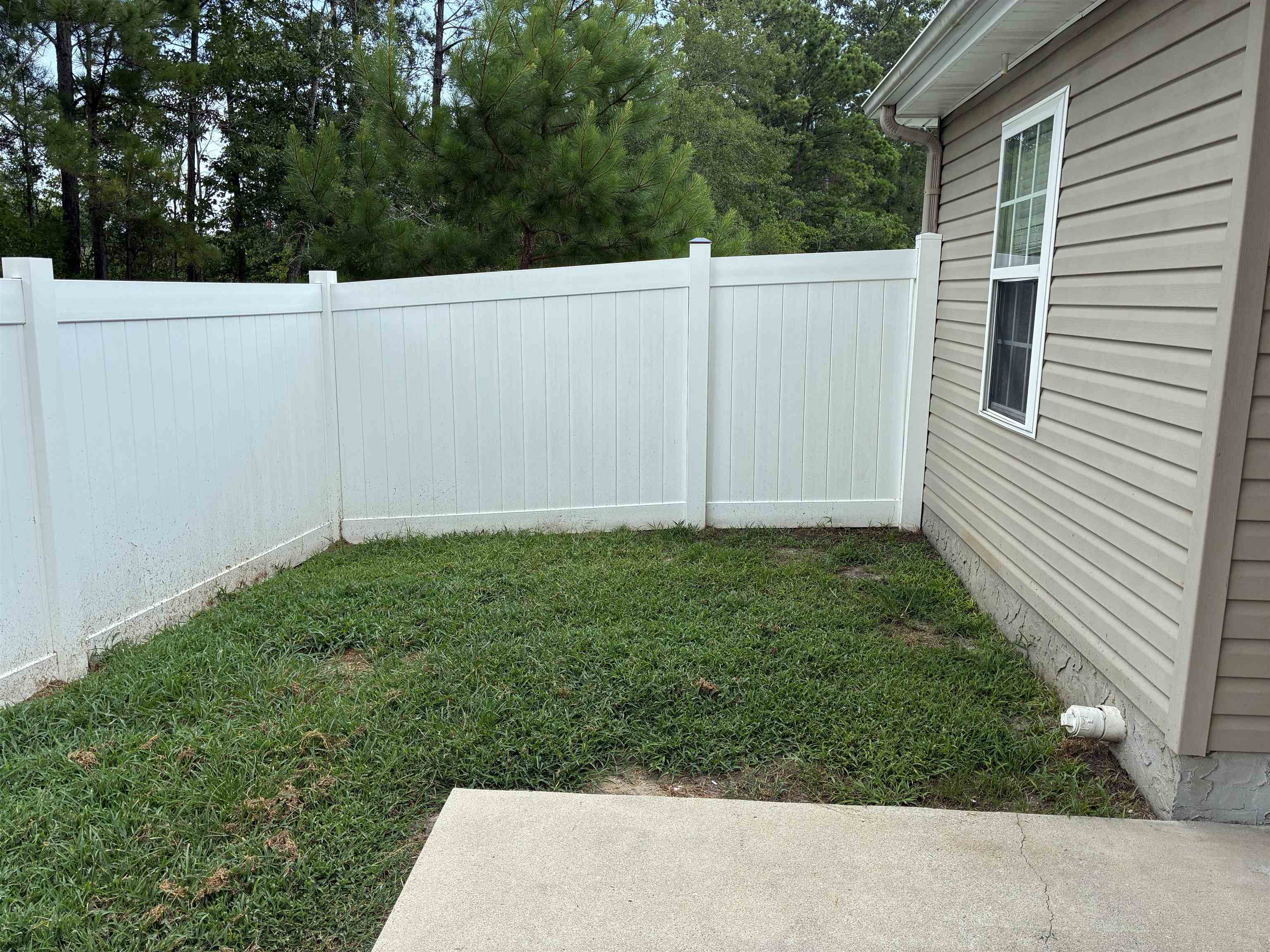 9565 Sullivan Dr. Property Photo 3