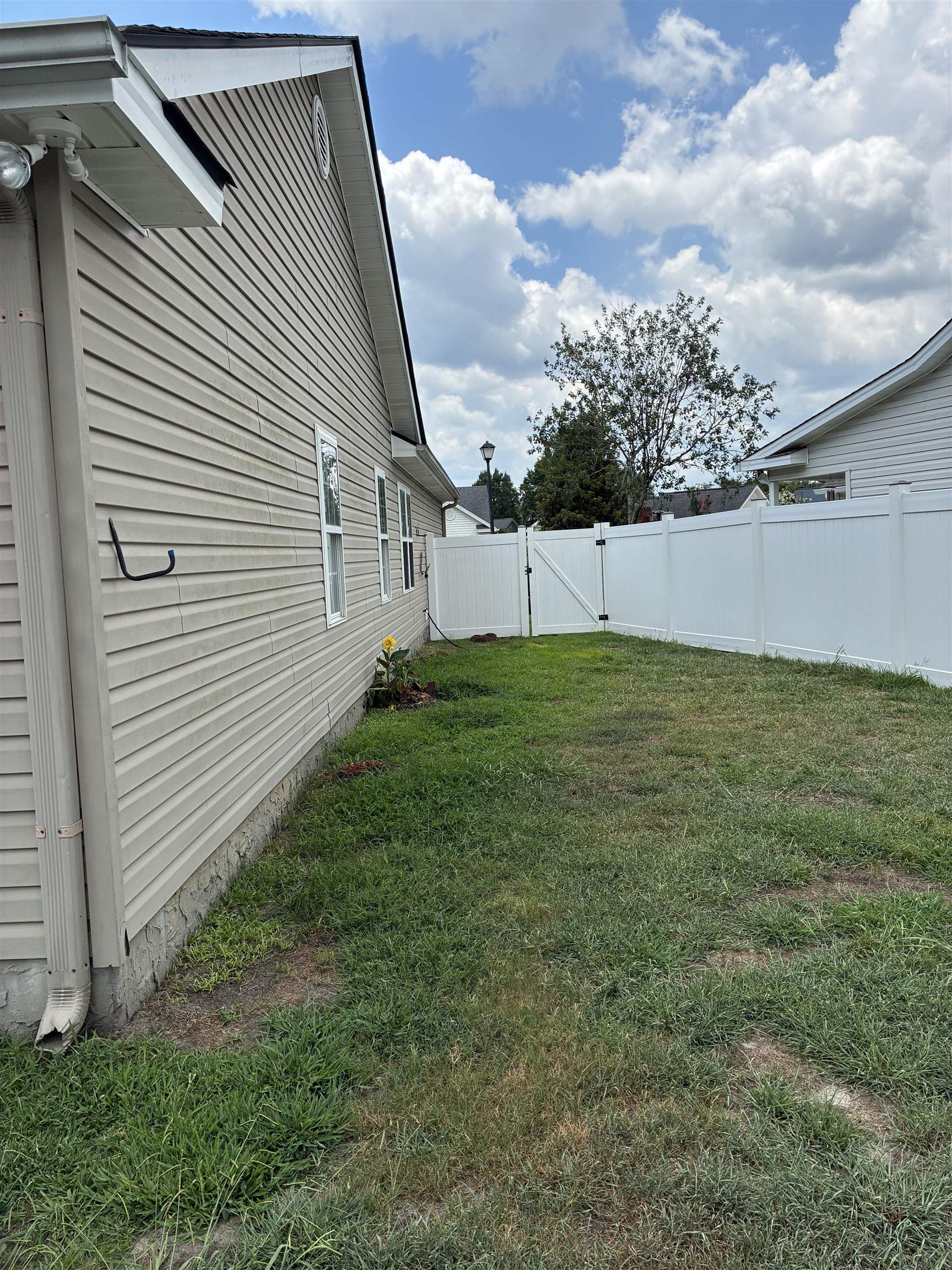 9565 Sullivan Dr. Property Photo 5