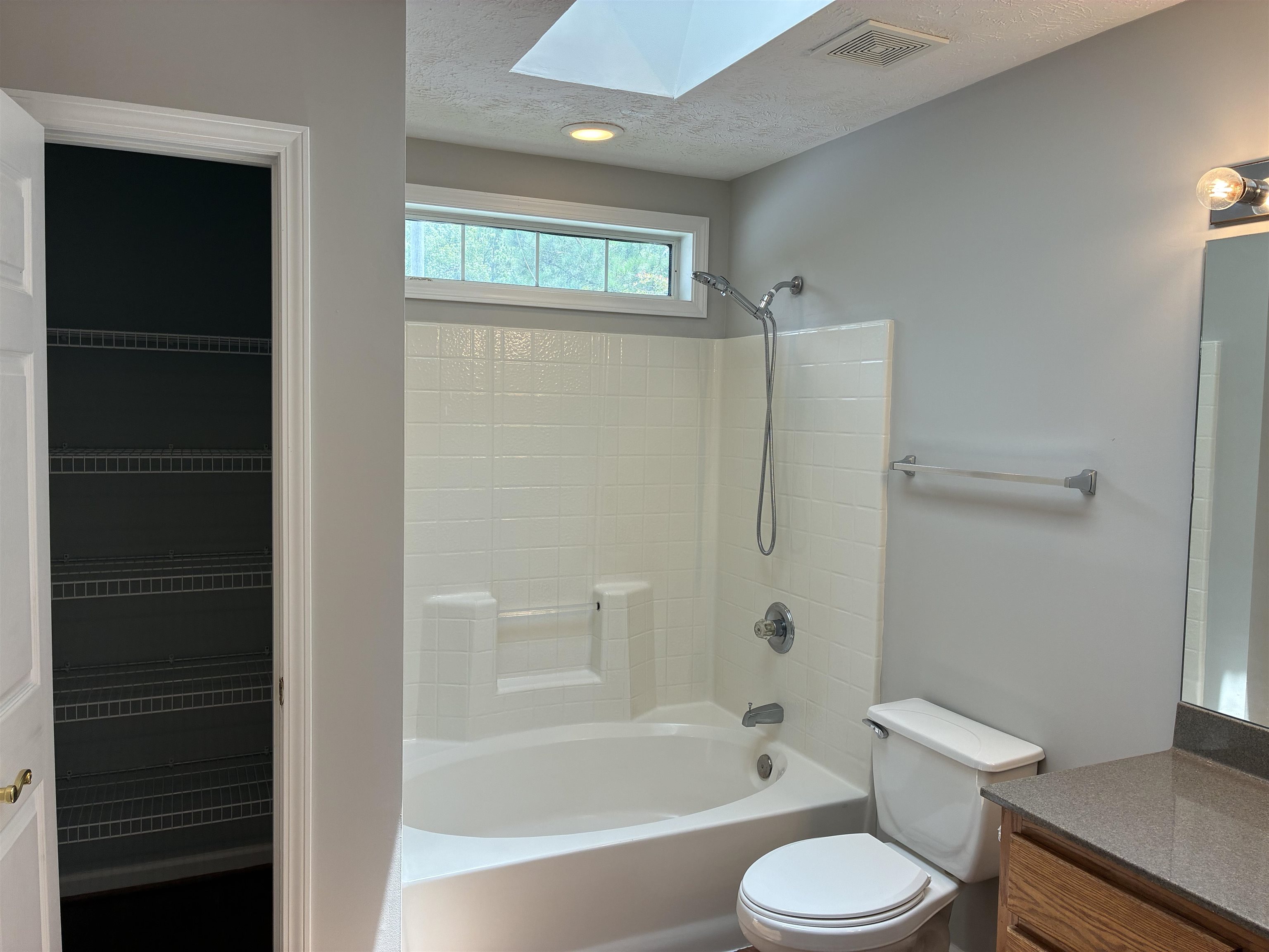 9565 Sullivan Dr. Property Photo 12