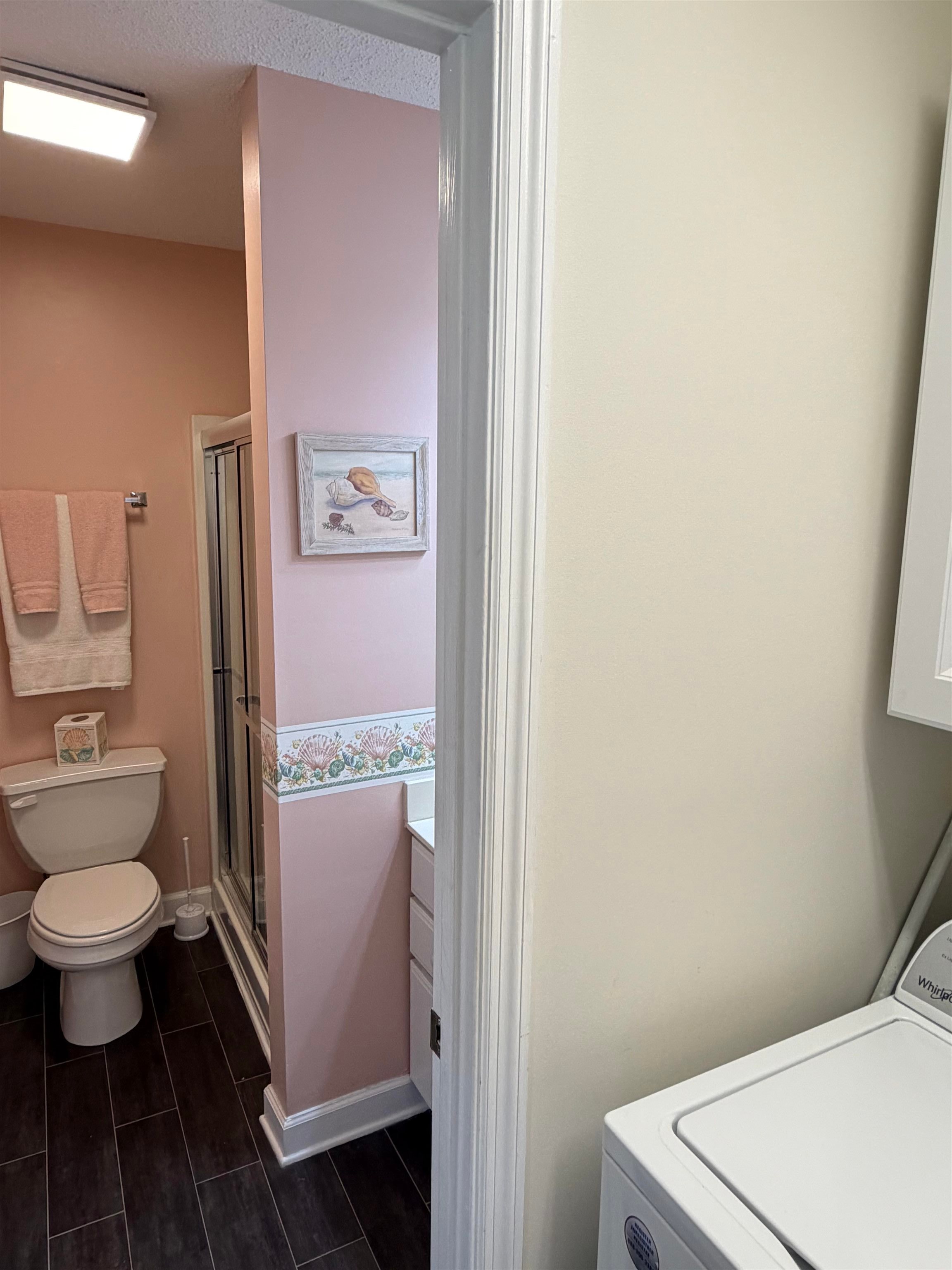 300 Willow Green Dr. Property Photo 24