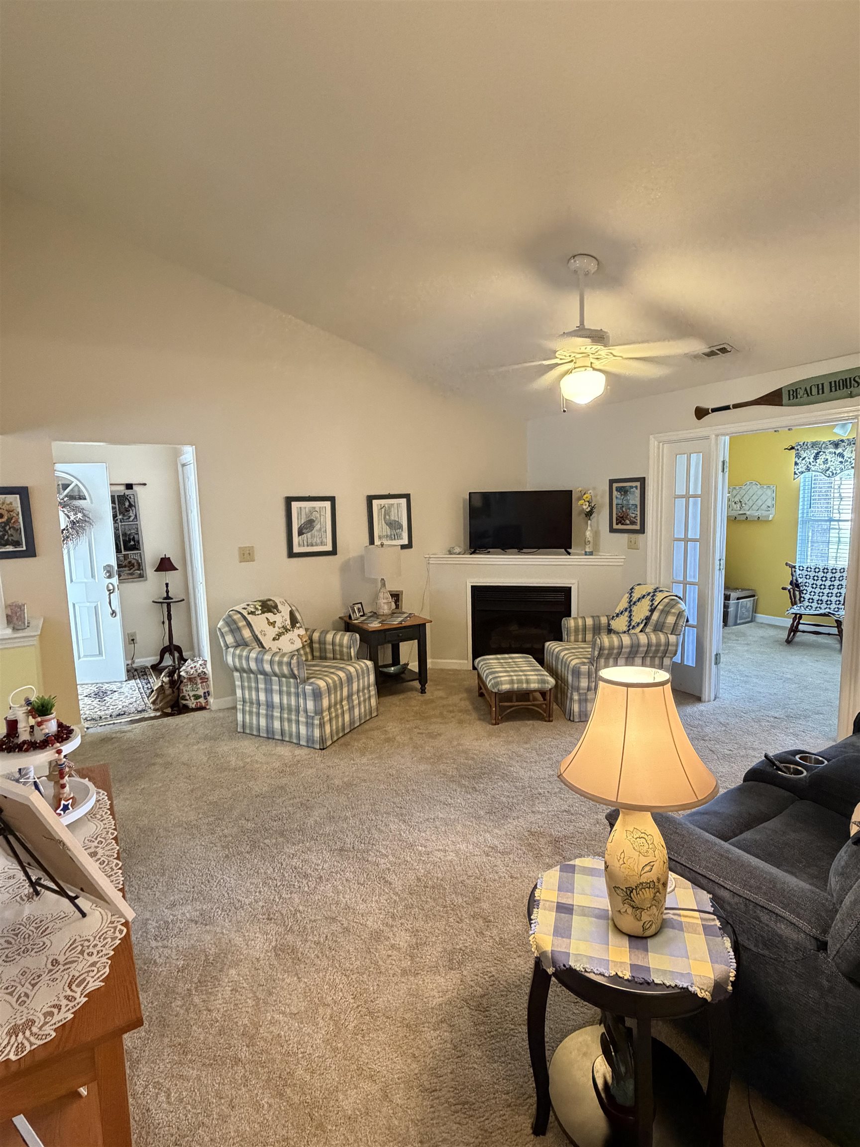 300 Willow Green Dr. Property Photo 25