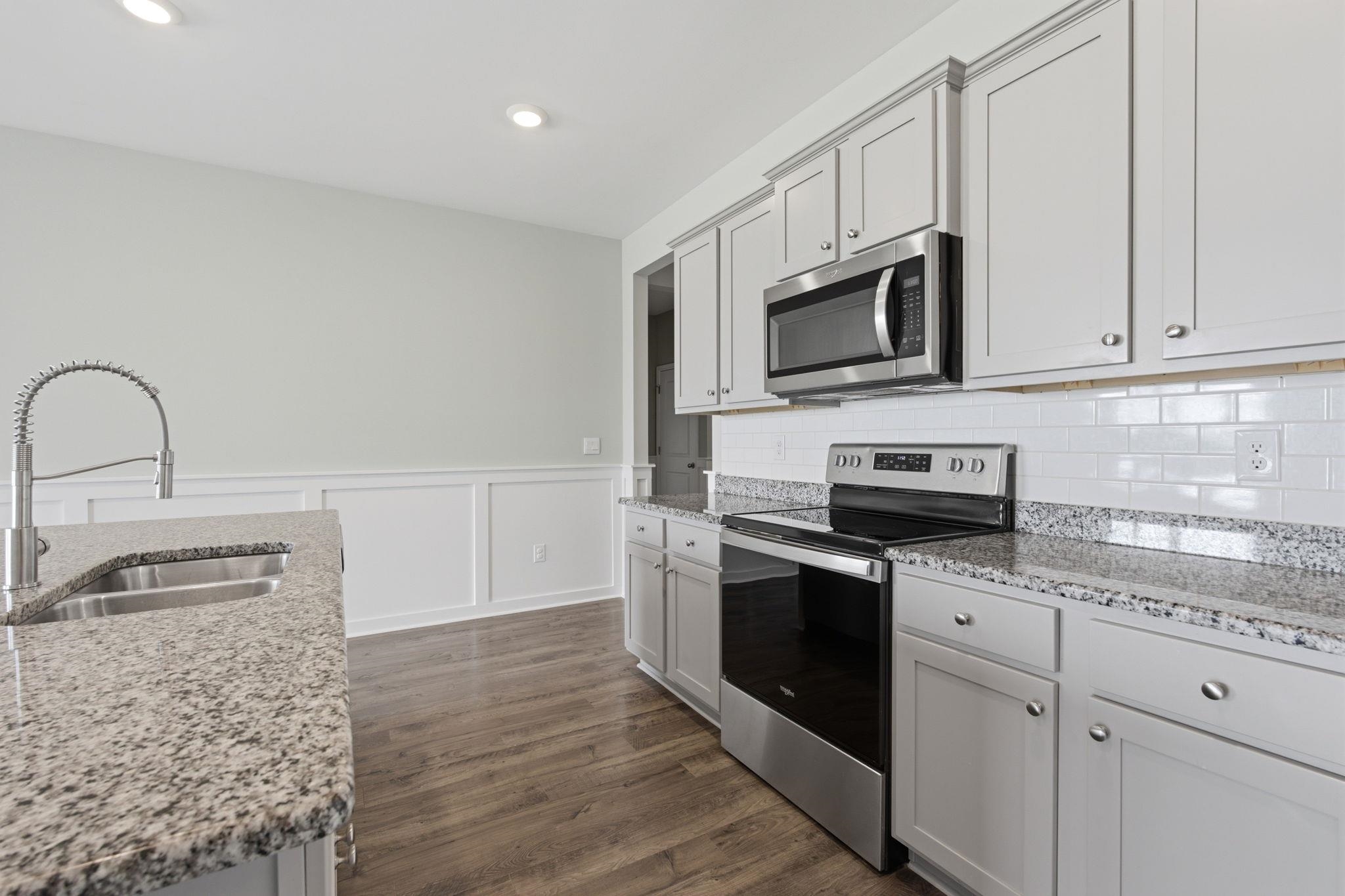 1239 Winterburn Dr. Property Photo 6
