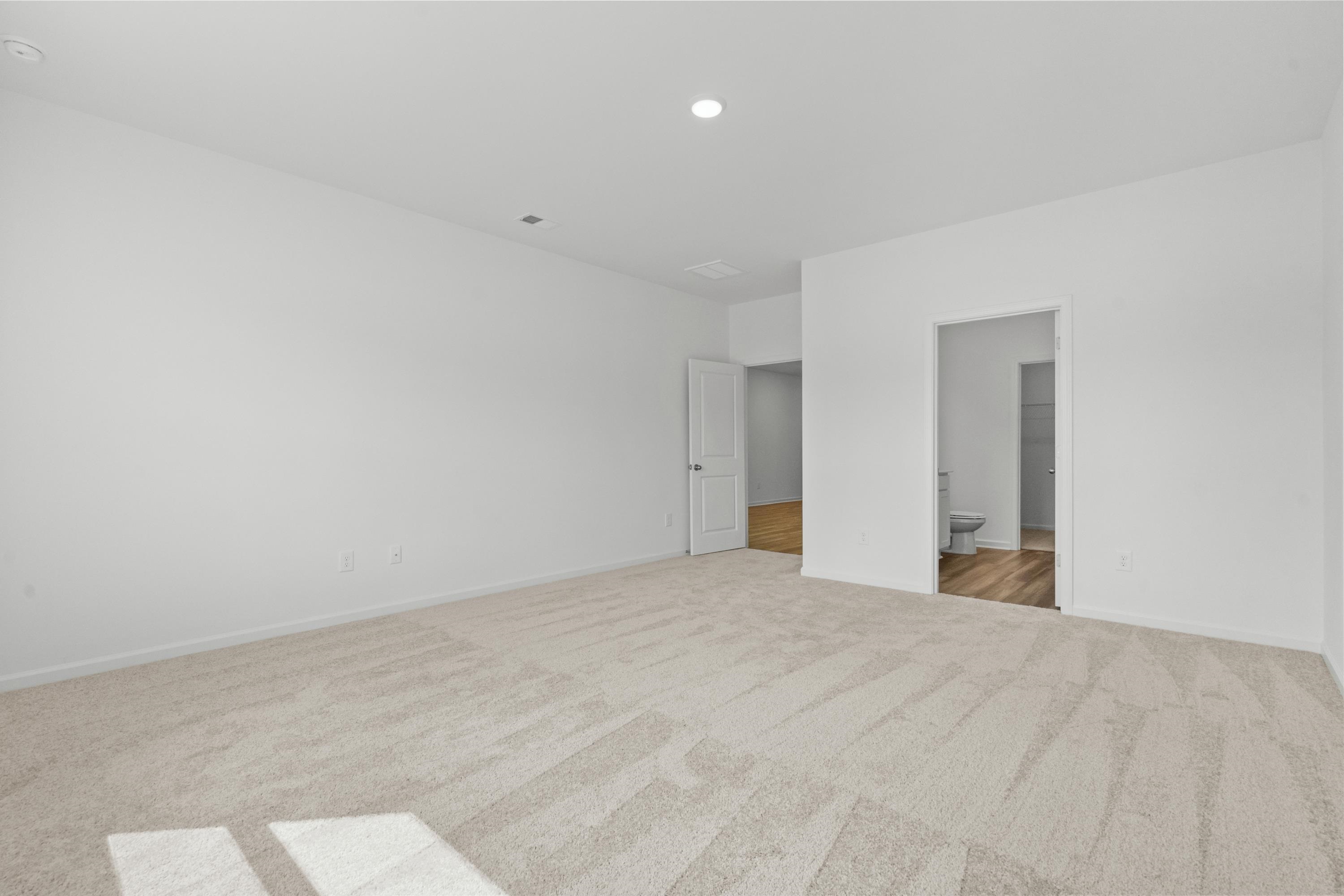 165 Admiral St Property Photo 14