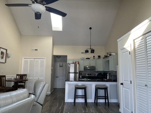 1880 Colony Dr. Property Photo 3