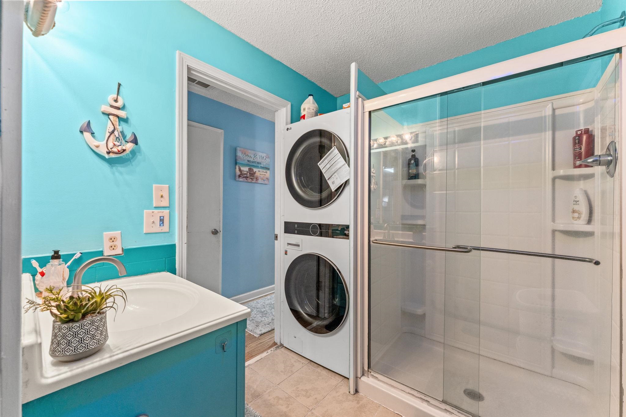 6001-5723 S Kings Hwy. Property Photo 20