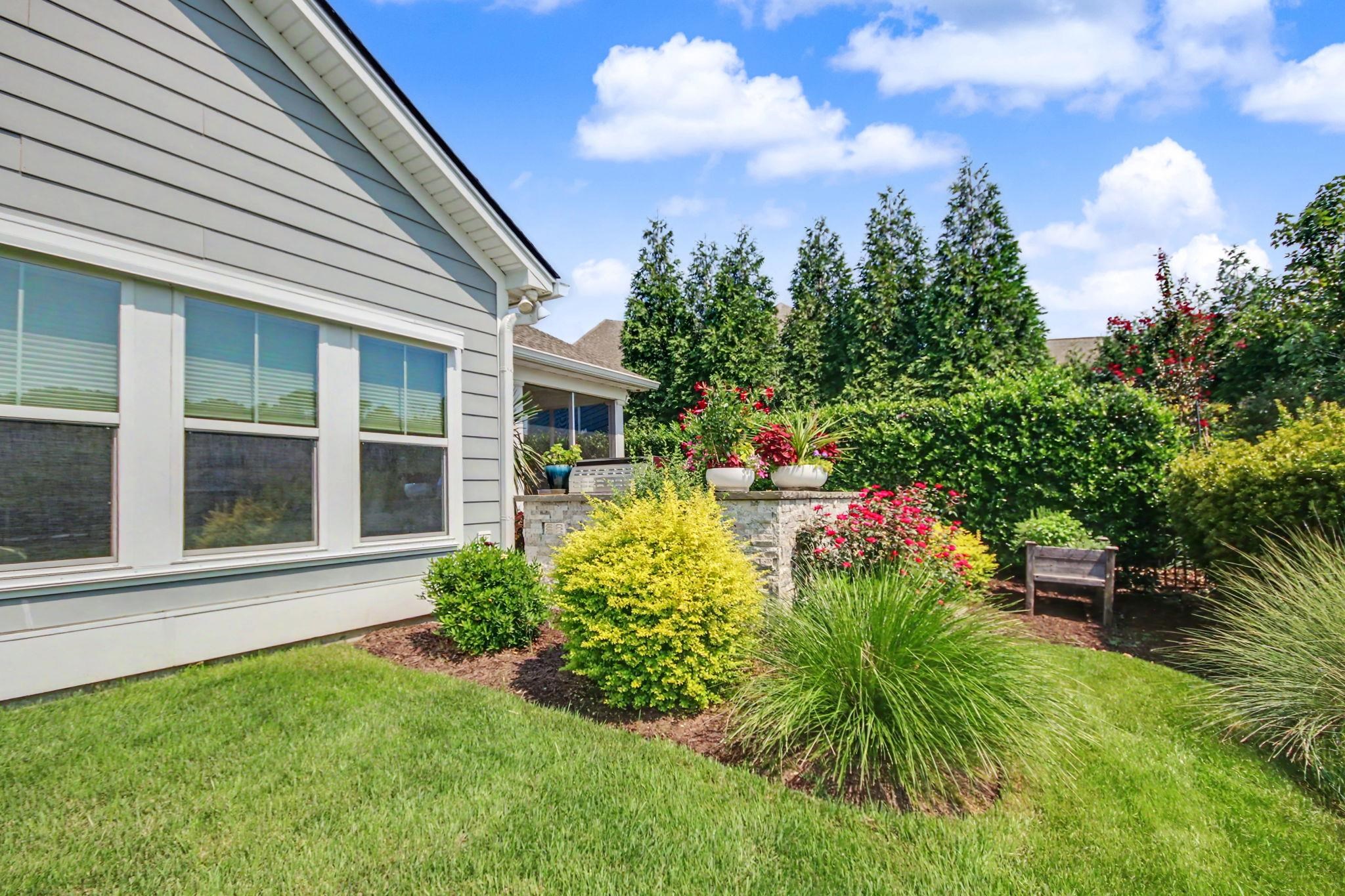 2537 Goldfinch Dr. Property Photo 40