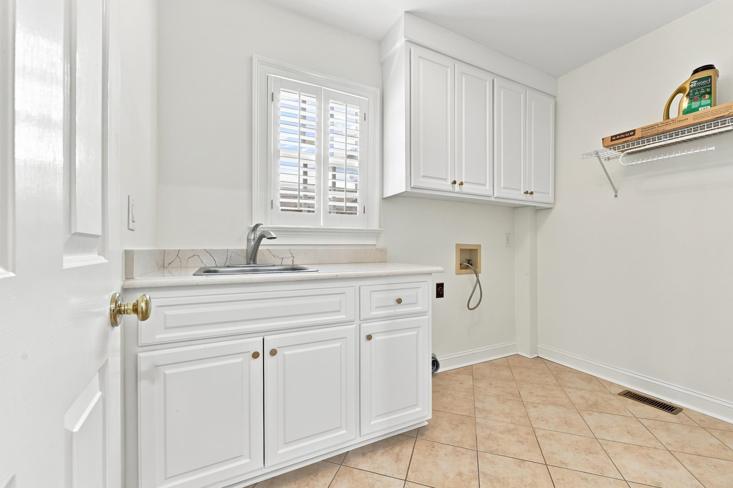 3766 Annandale Dr. Property Photo 22