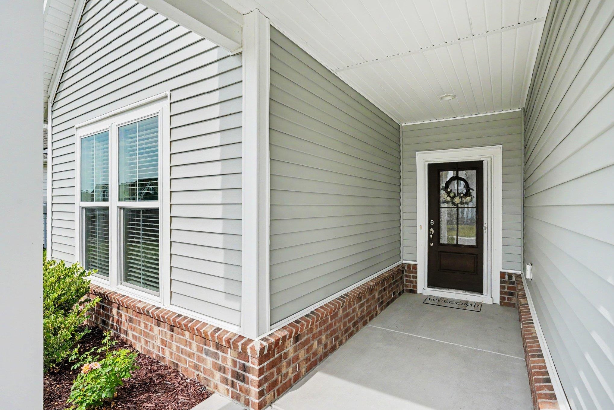 4445 Honir Dr. Property Photo 3