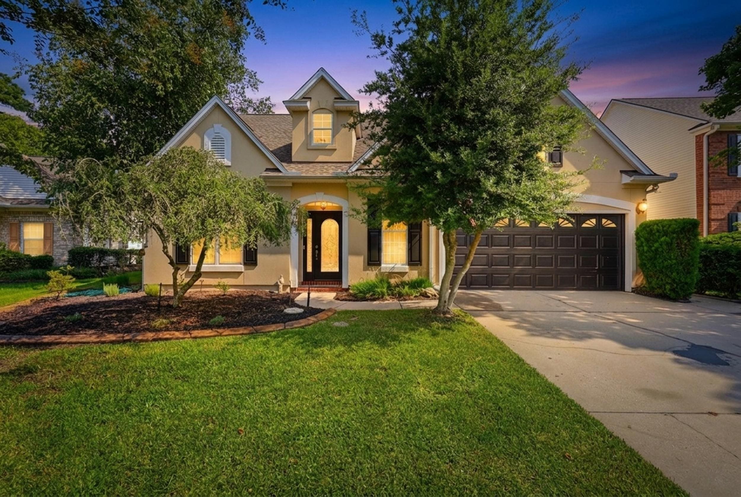 221 Spring Lake Dr. Property Photo 1