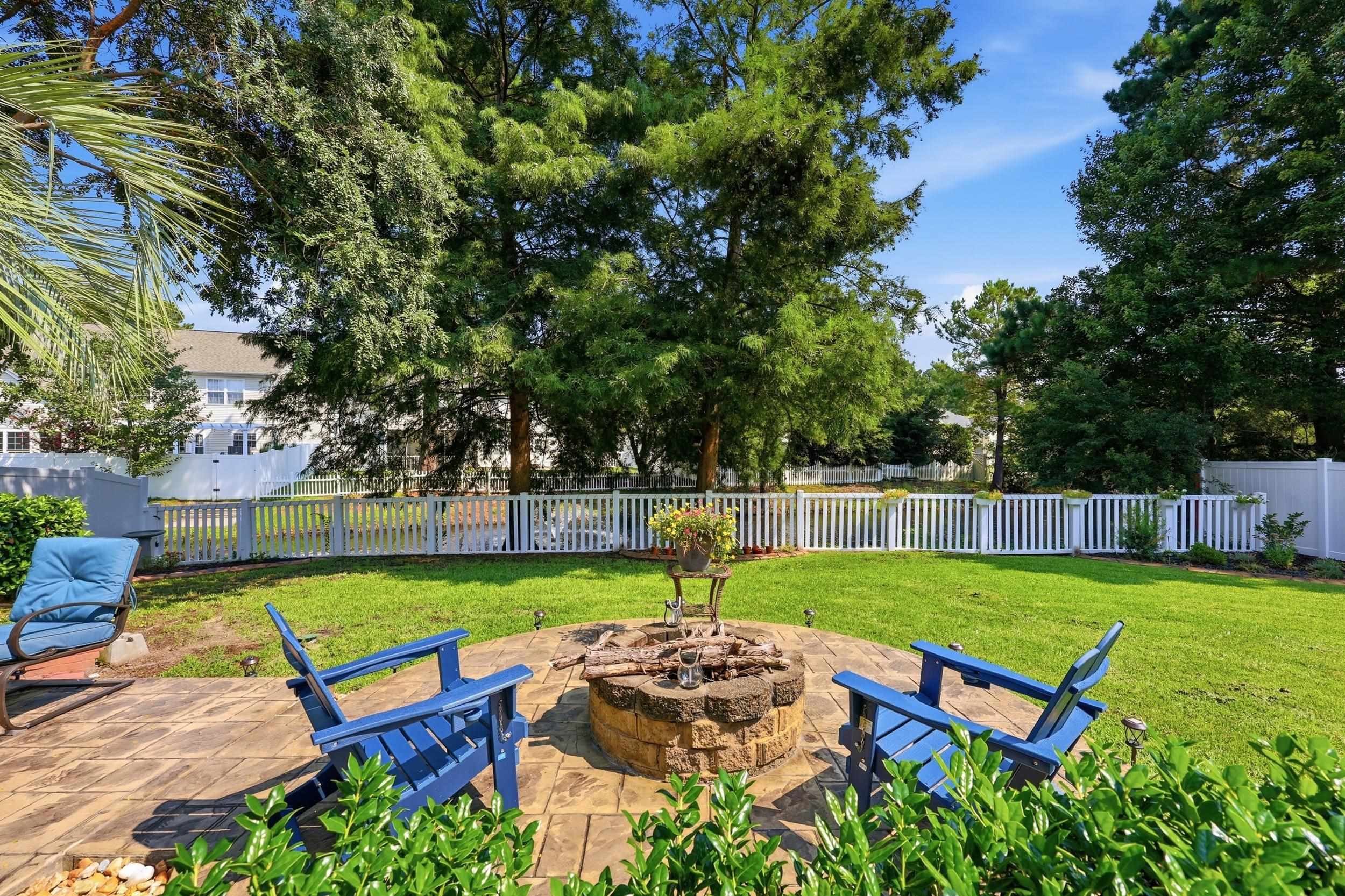 221 Spring Lake Dr. Property Photo 50