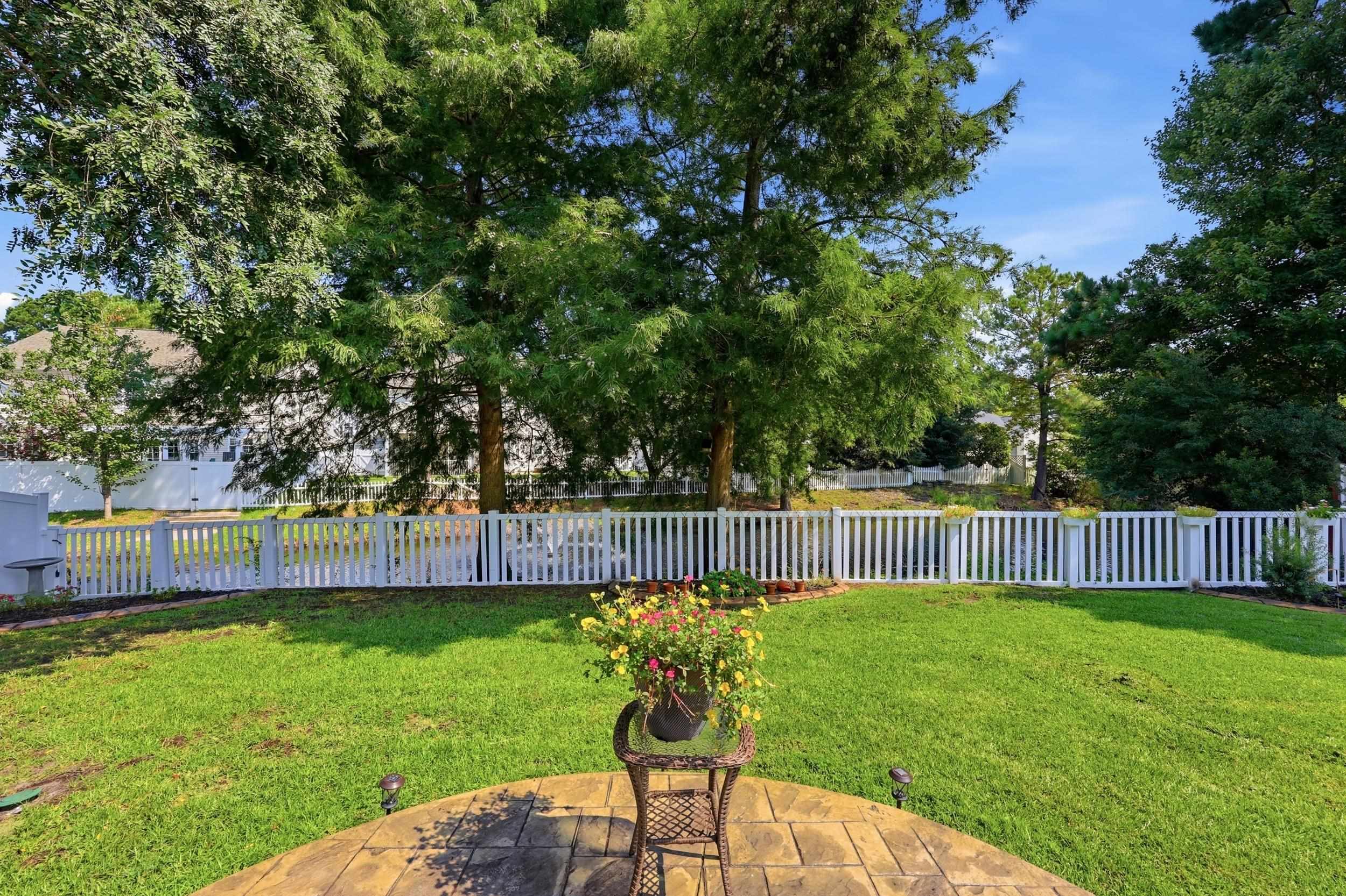 221 Spring Lake Dr. Property Photo 51