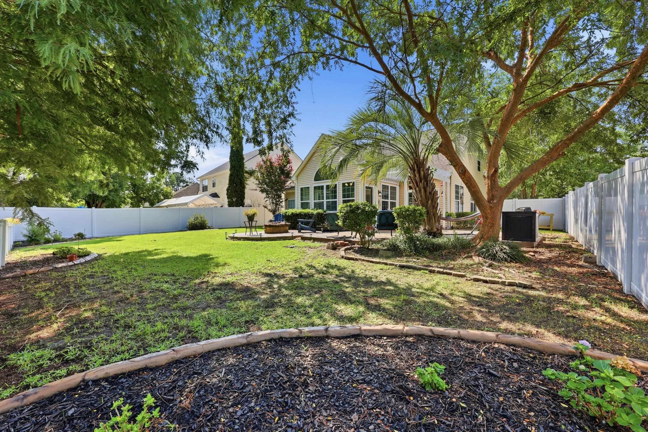 221 Spring Lake Dr. Property Photo 60