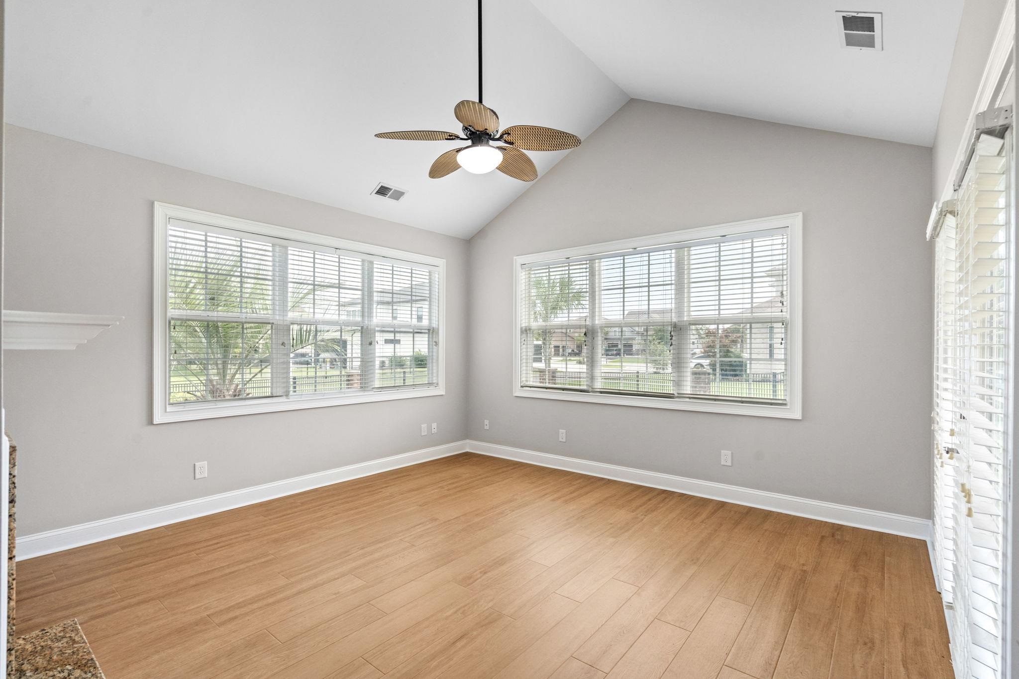 970 Shipmaster Ave. Property Photo 30